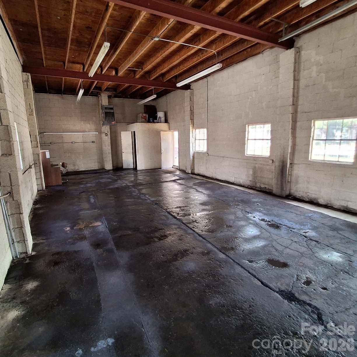 00 Haywood Road - Photo 18