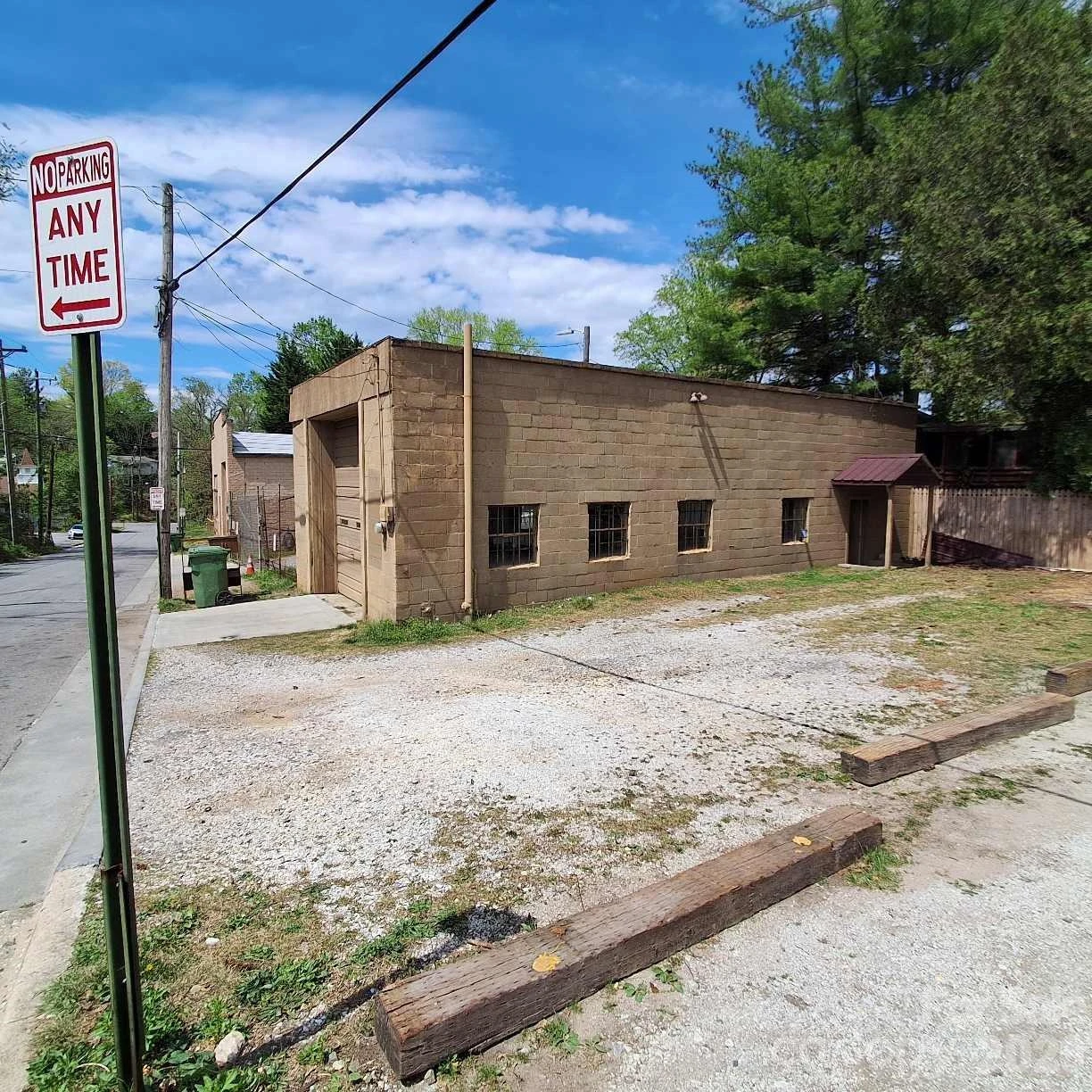 00 Haywood Road - Photo 9