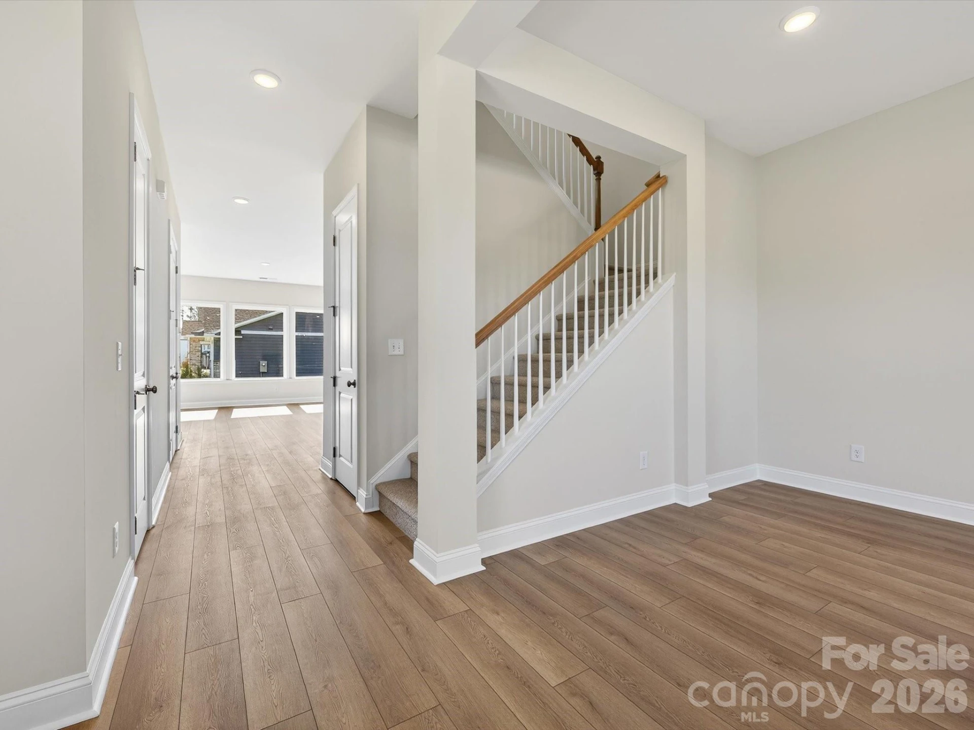 360 Portree Street - Photo 6