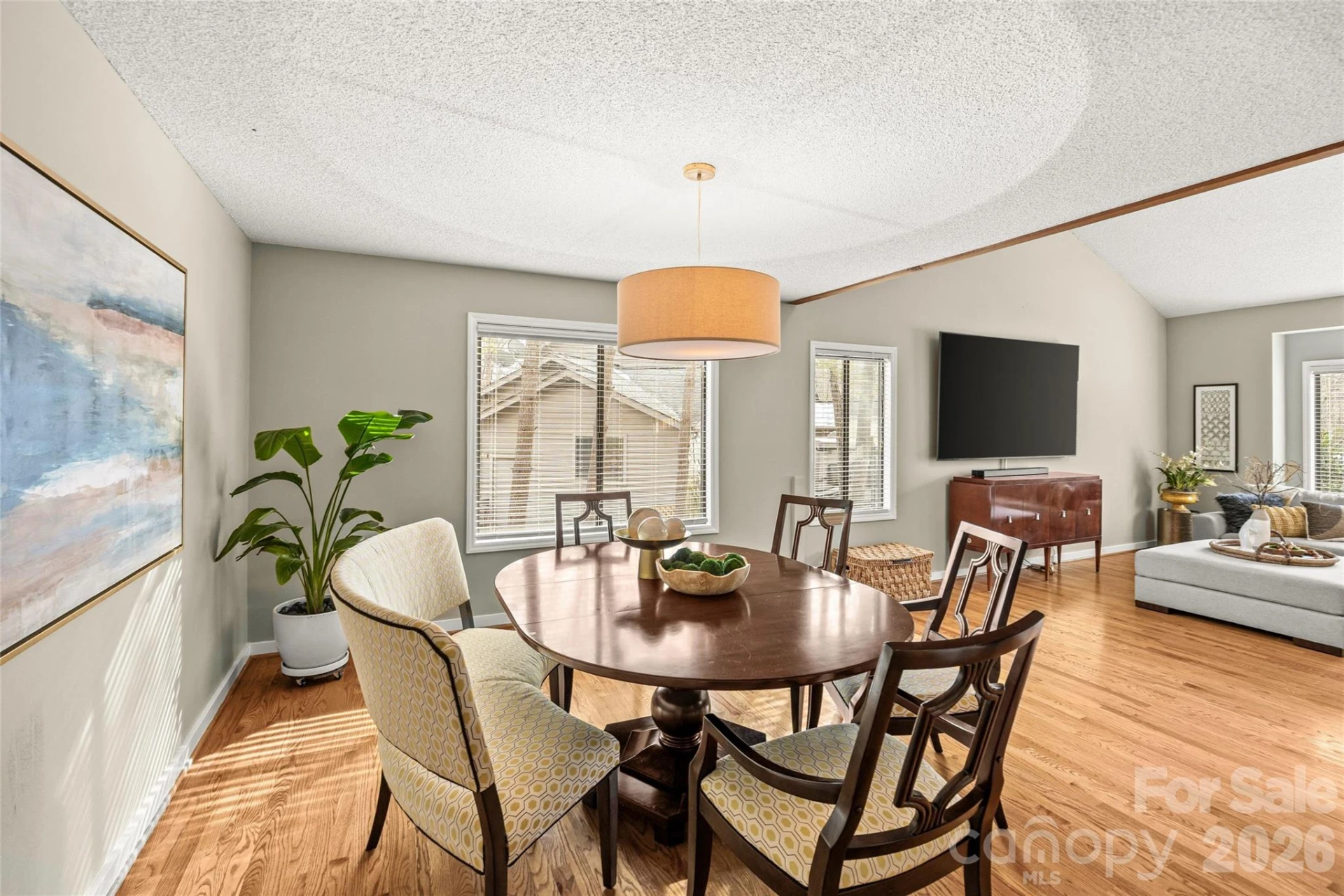 9562 Hunting Court - Photo 11