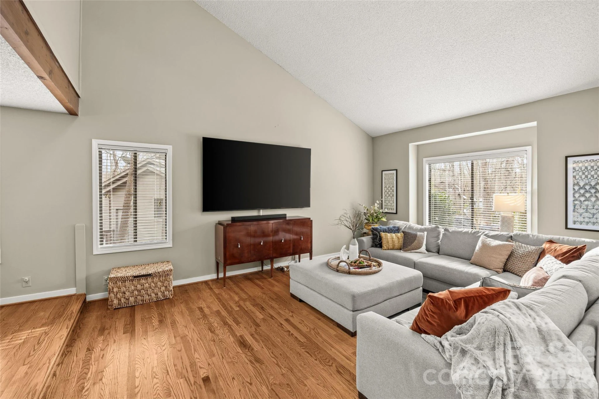9562 Hunting Court - Photo 7