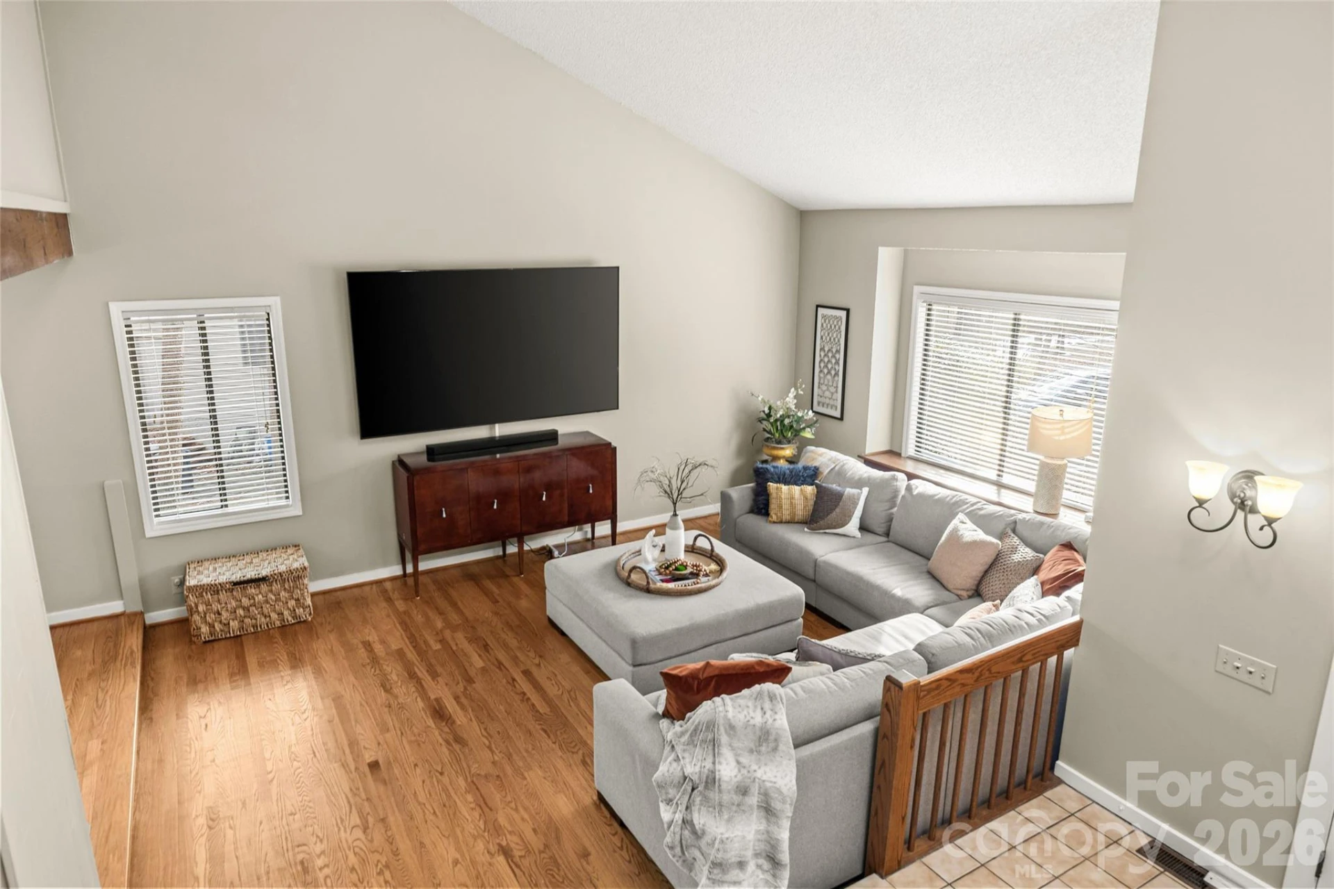9562 Hunting Court - Photo 8
