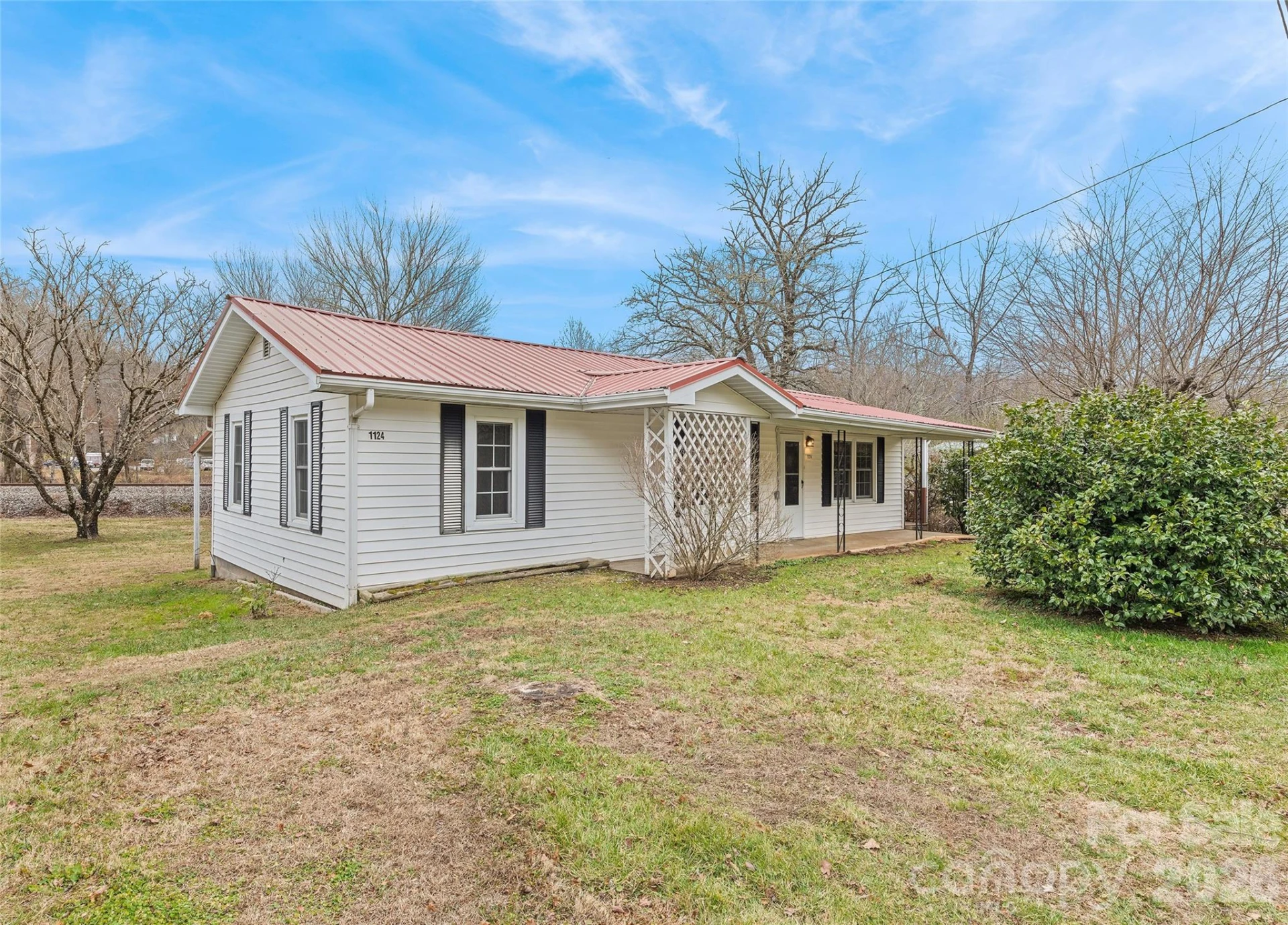 1124 Skyland Drive