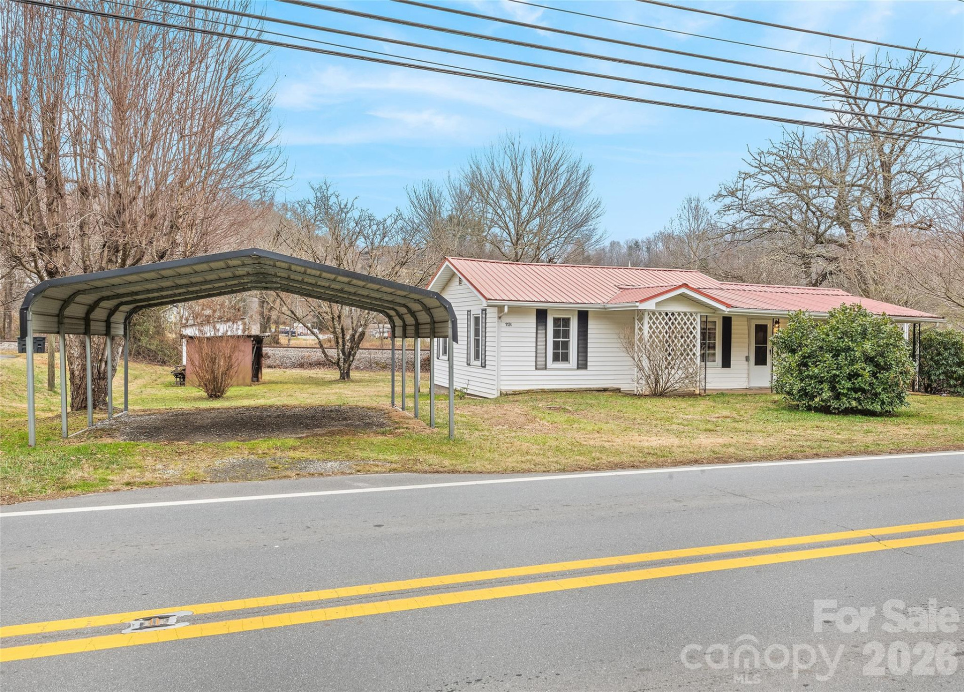 1124 Skyland Drive - Photo 4