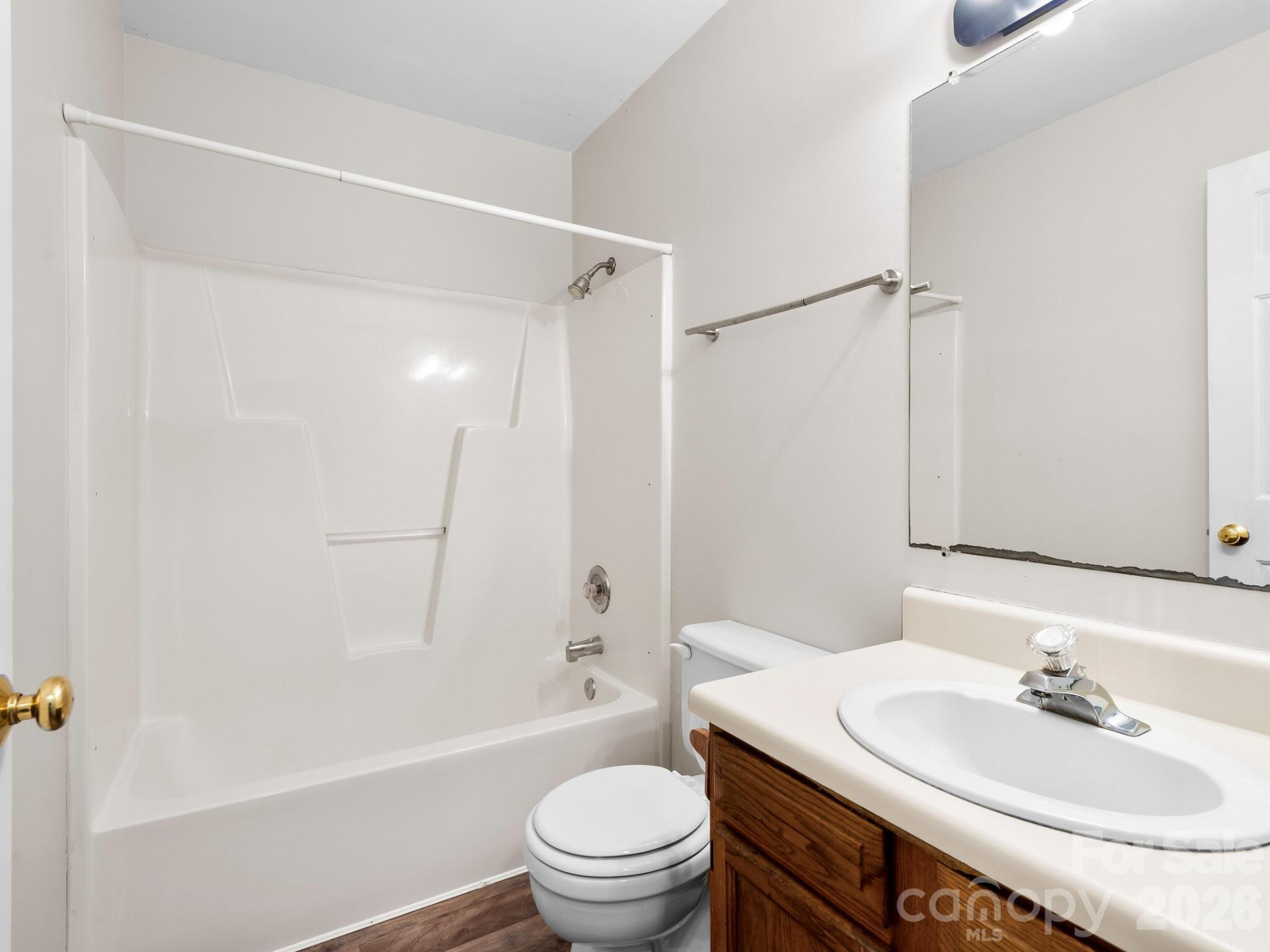 1828 Memorial Highway - Photo 15