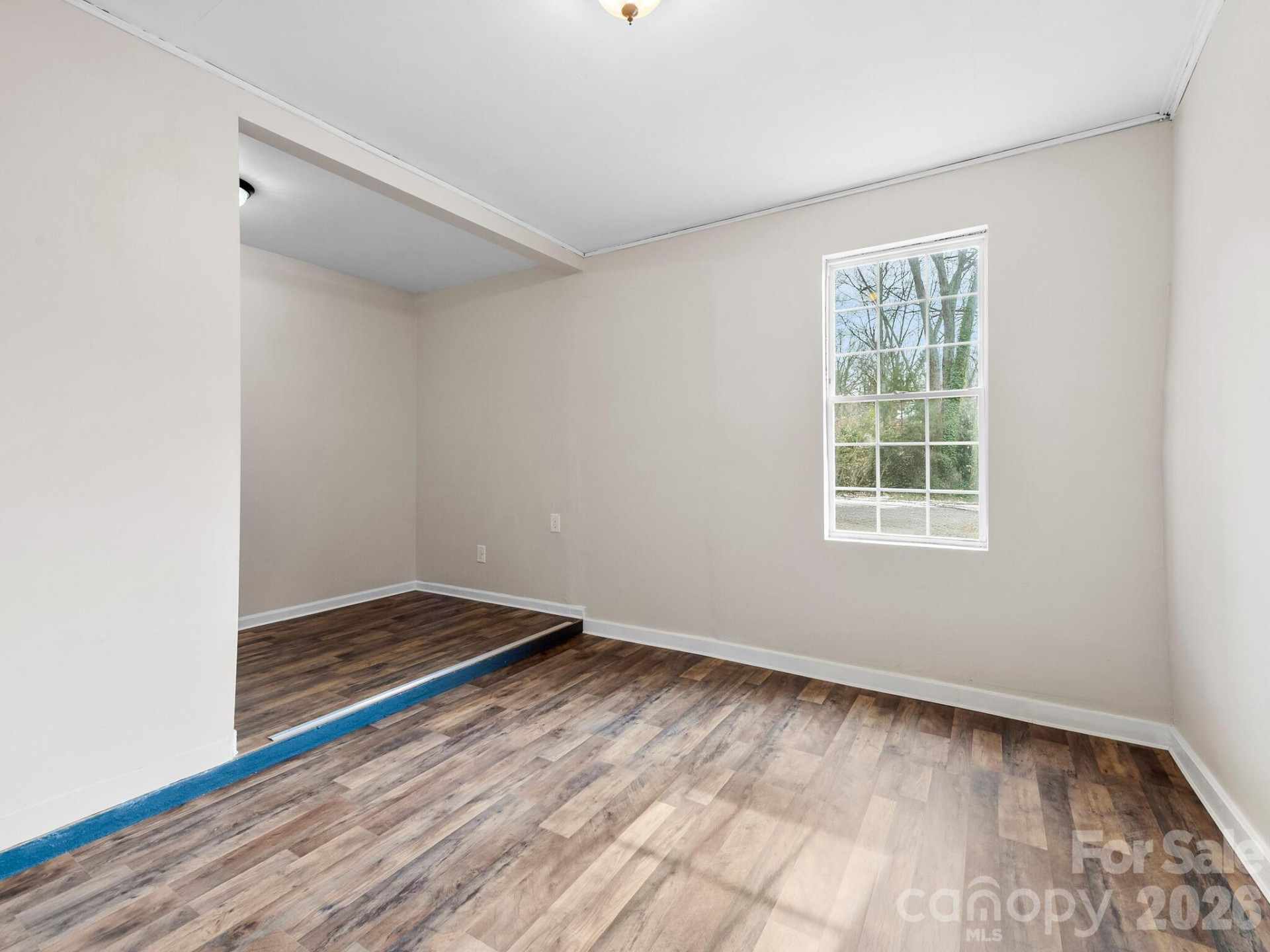 1828 Memorial Highway - Photo 16