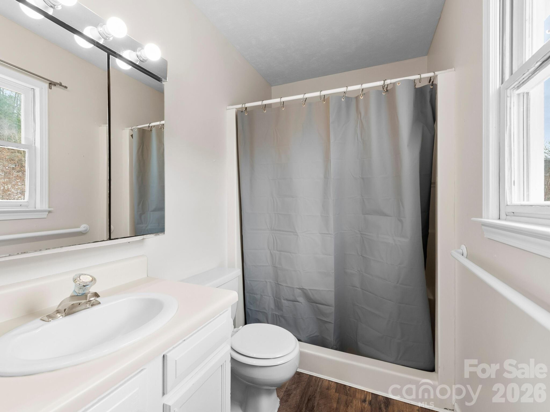 1828 Memorial Highway - Photo 19