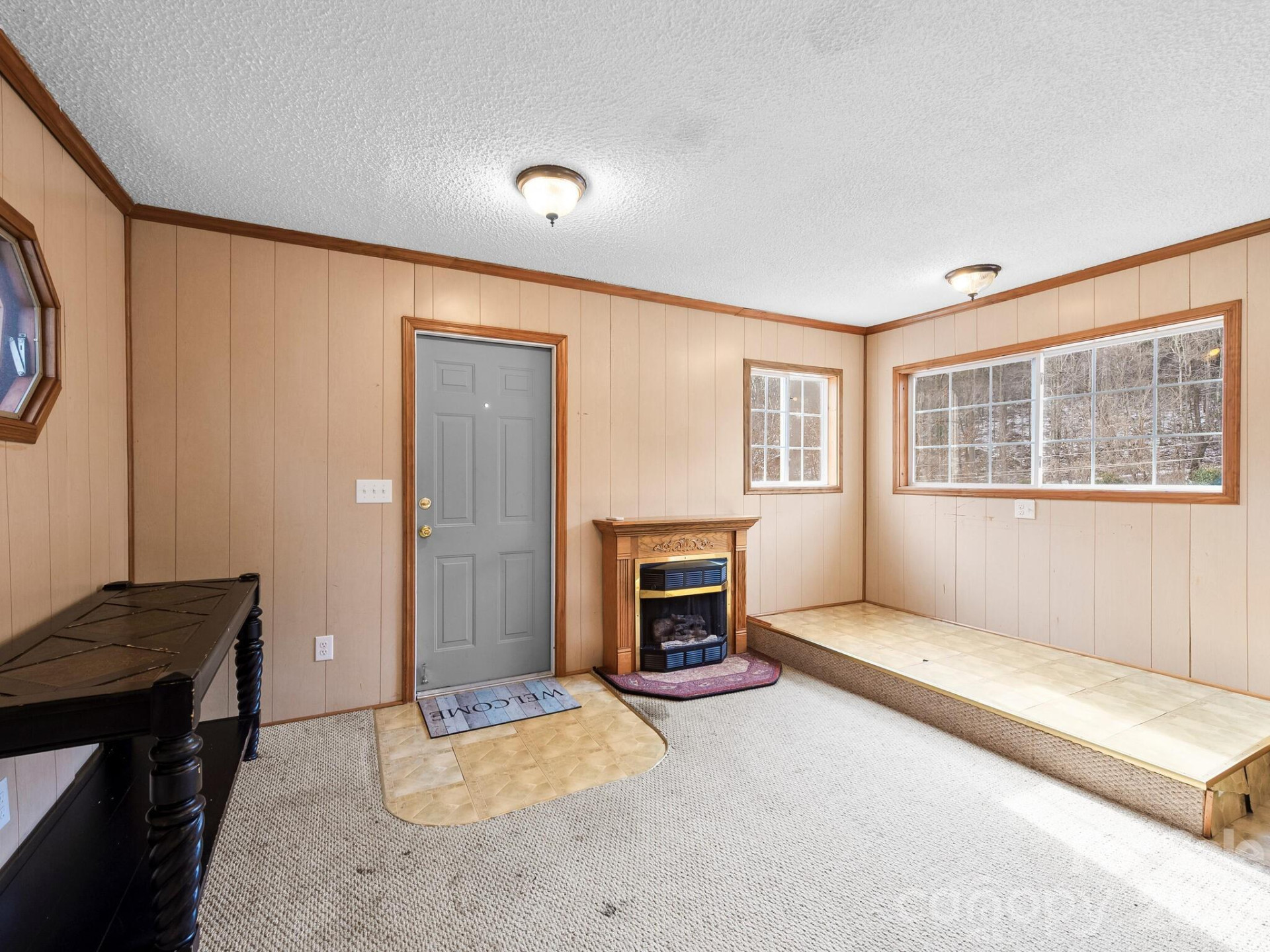 1828 Memorial Highway - Photo 32