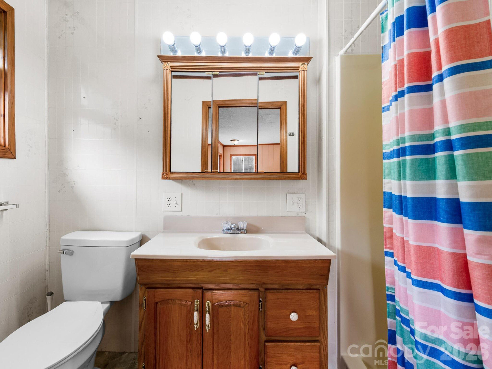 1828 Memorial Highway - Photo 33