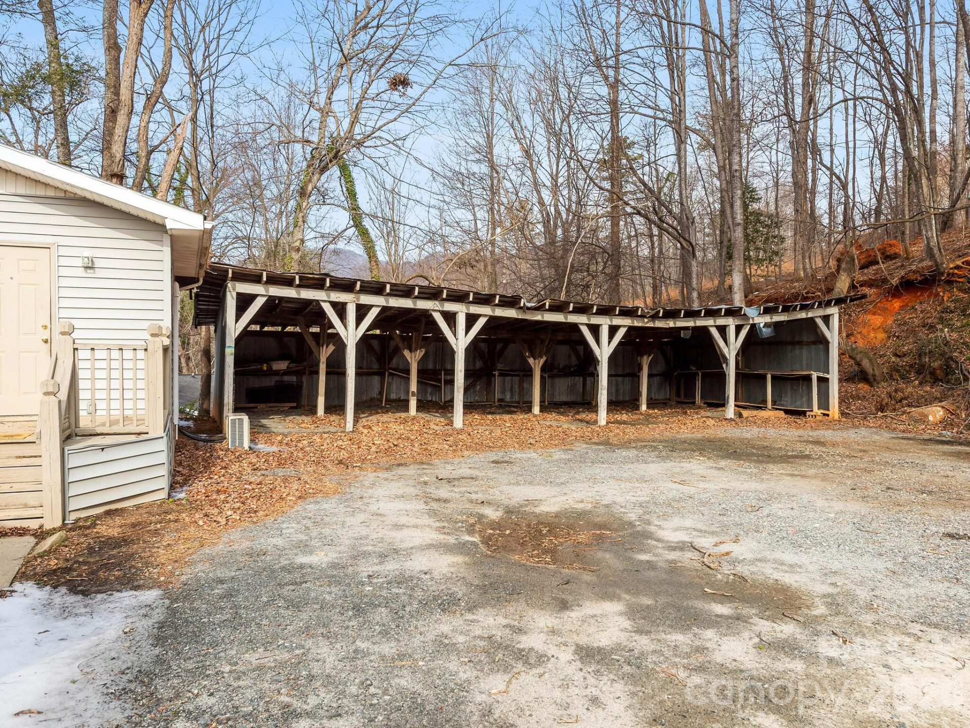 1828 Memorial Highway - Photo 5