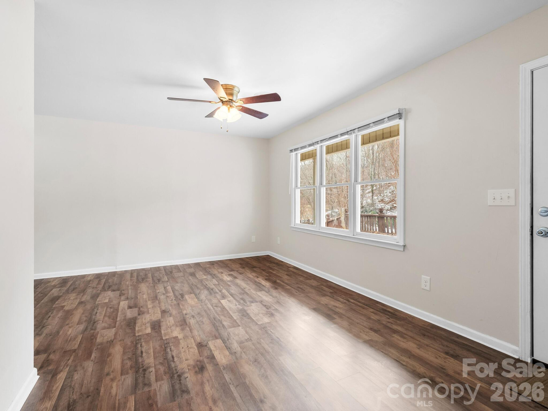 1828 Memorial Highway - Photo 7