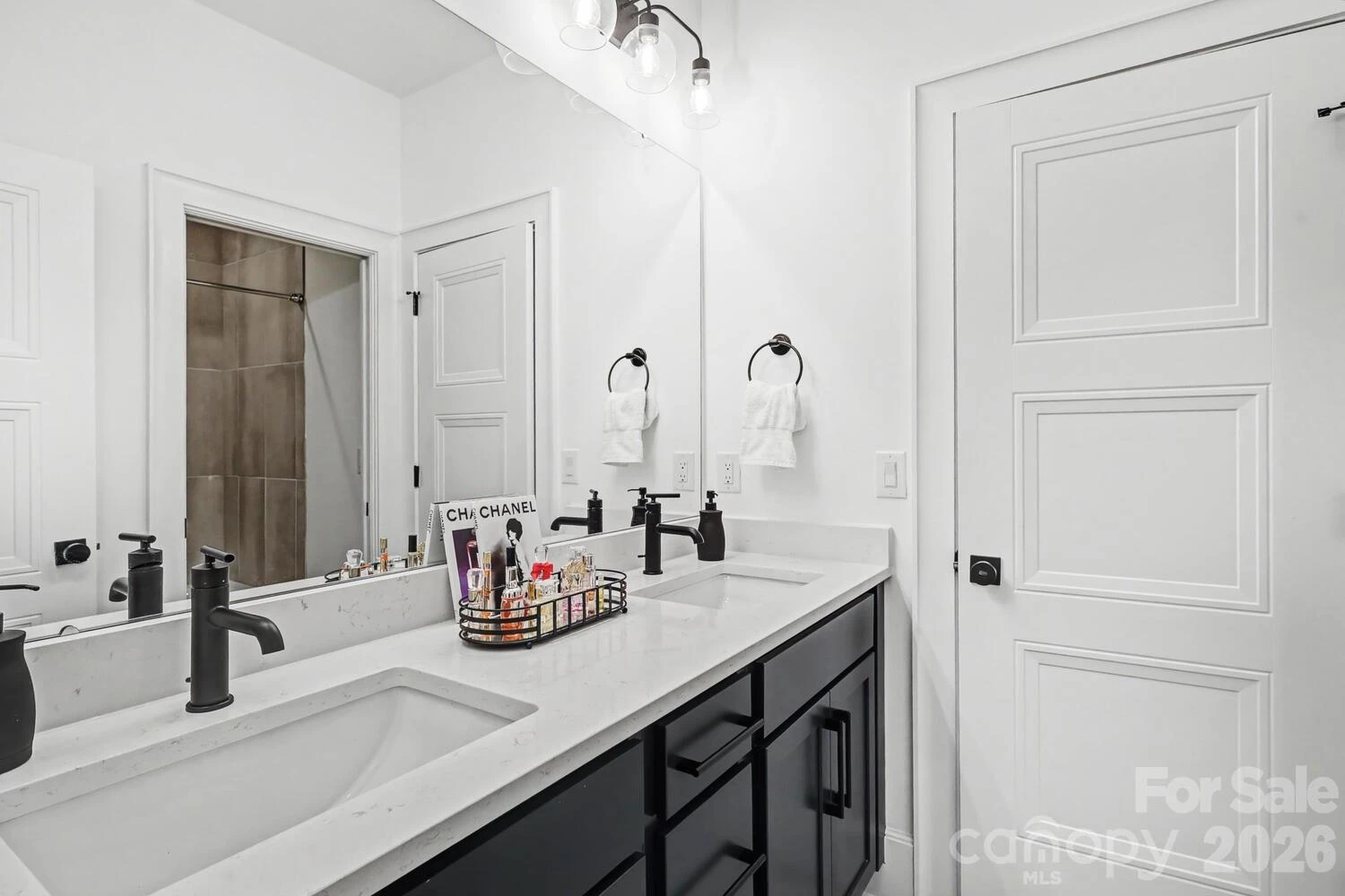 2852 Dorchester Place - Photo 30