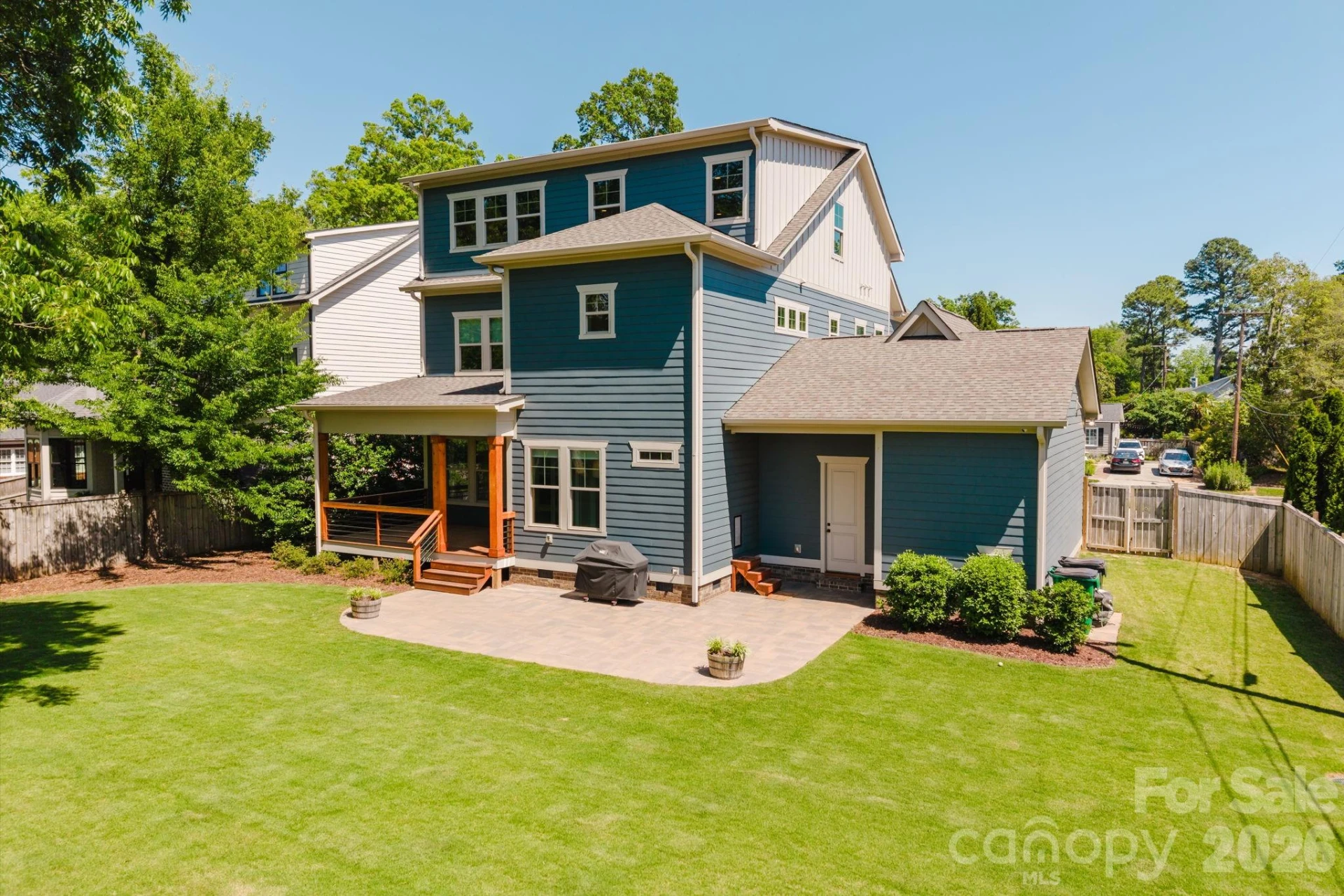 2852 Dorchester Place - Photo 37