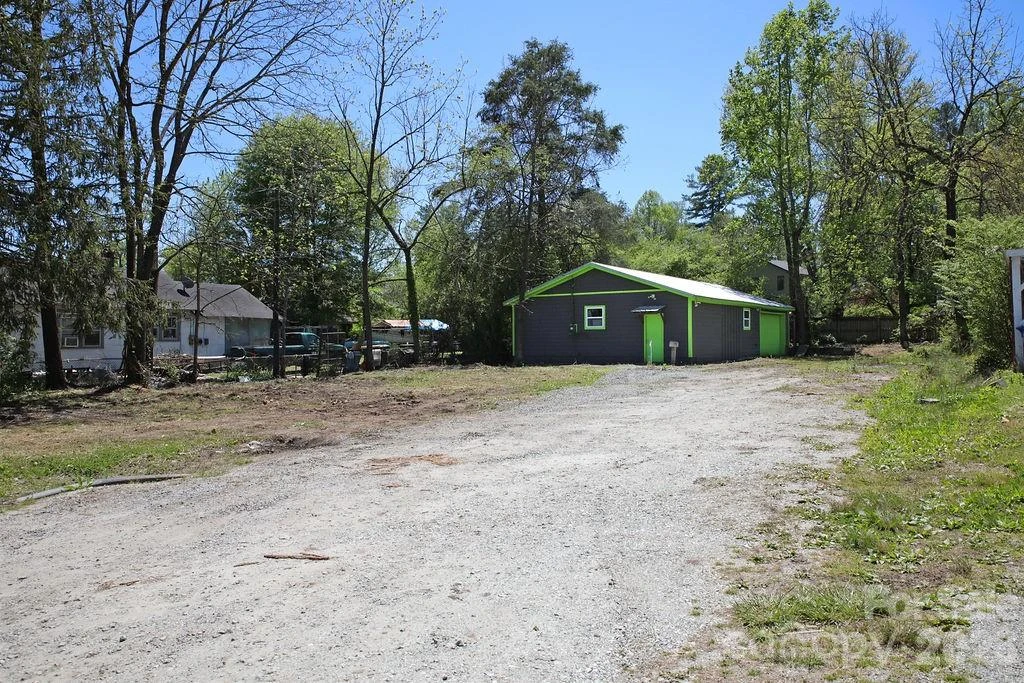 163 French Broad Street - Photo 2