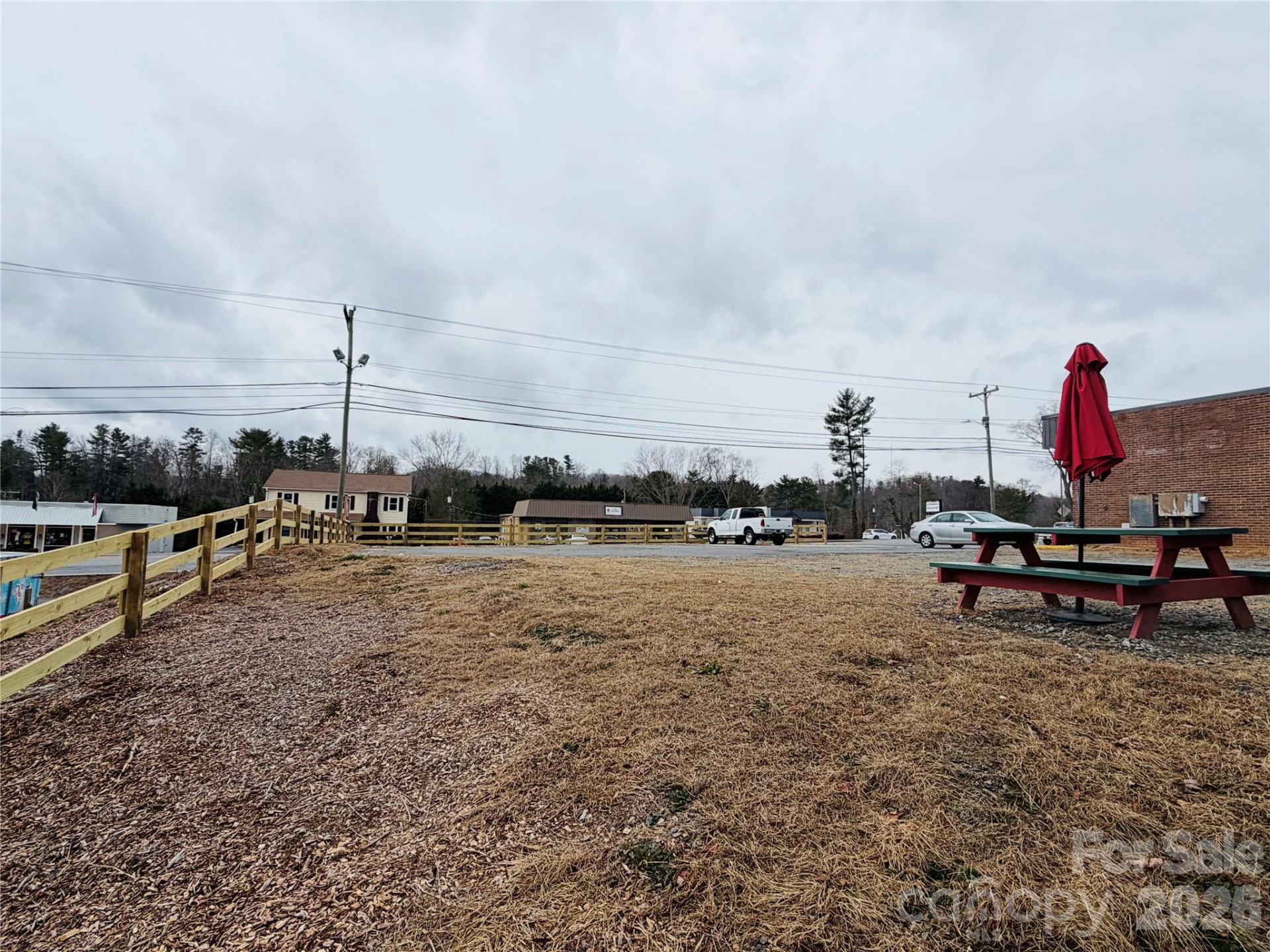 2020 Asheville Highway - Photo 13