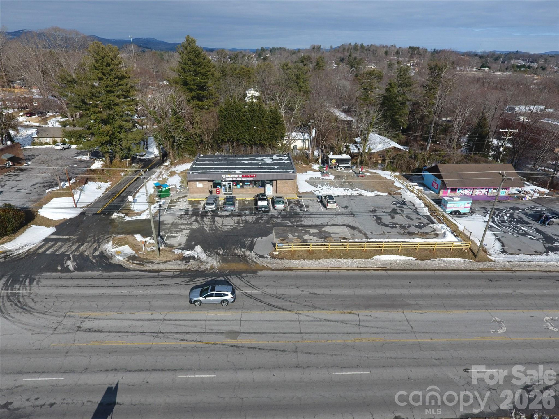 2020 Asheville Highway - Photo 14