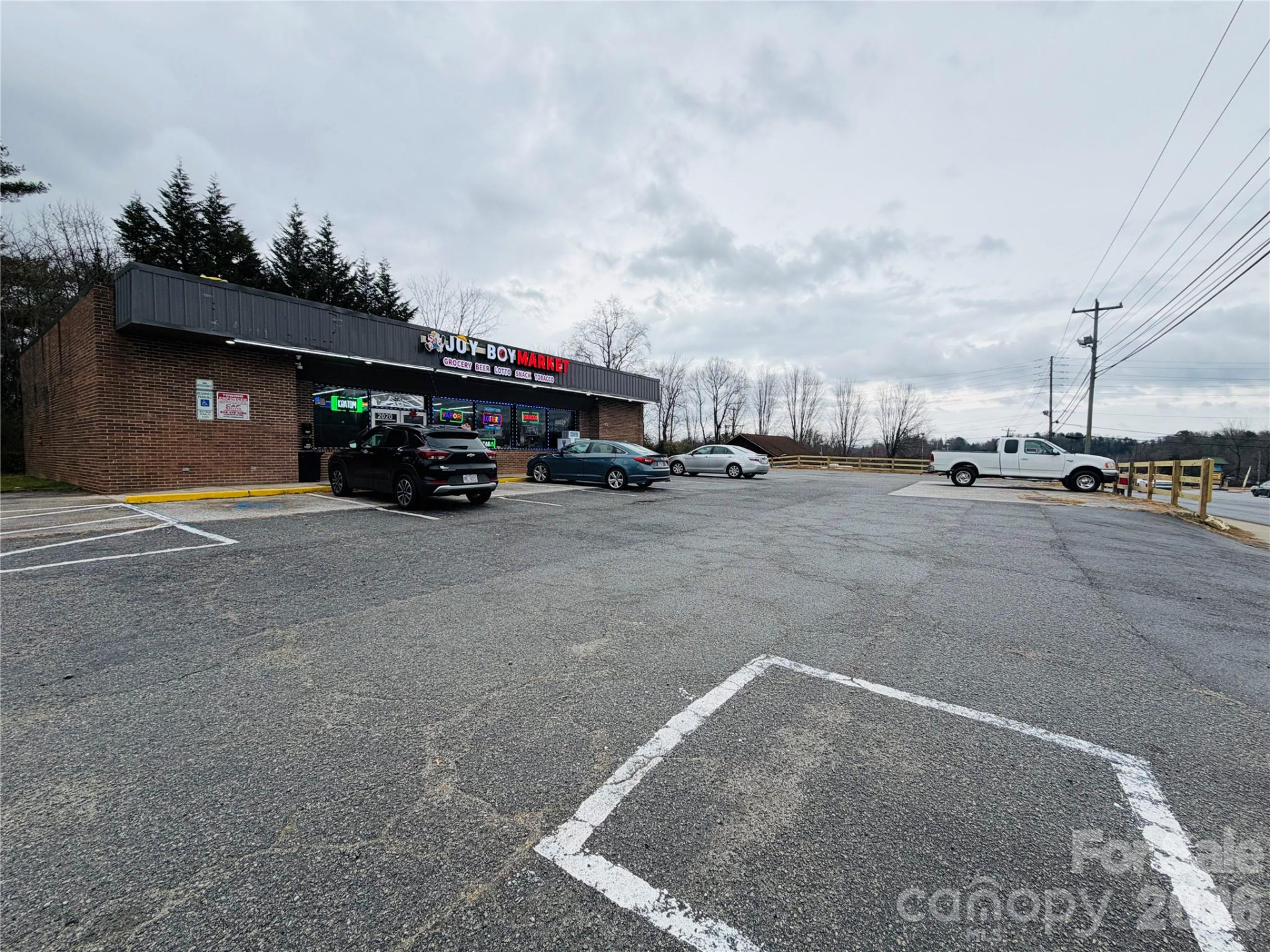 2020 Asheville Highway - Photo 3