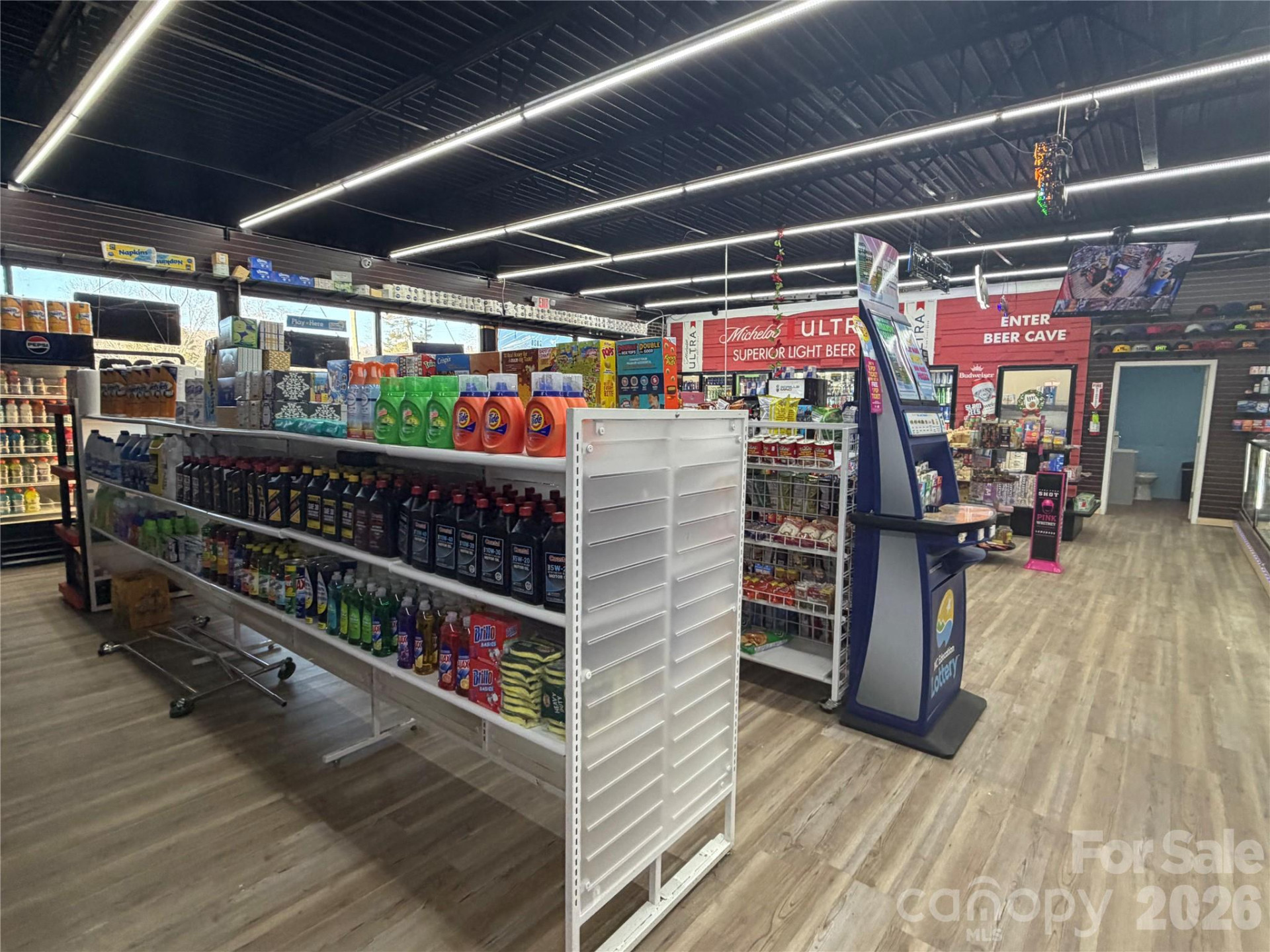 2020 Asheville Highway - Photo 8