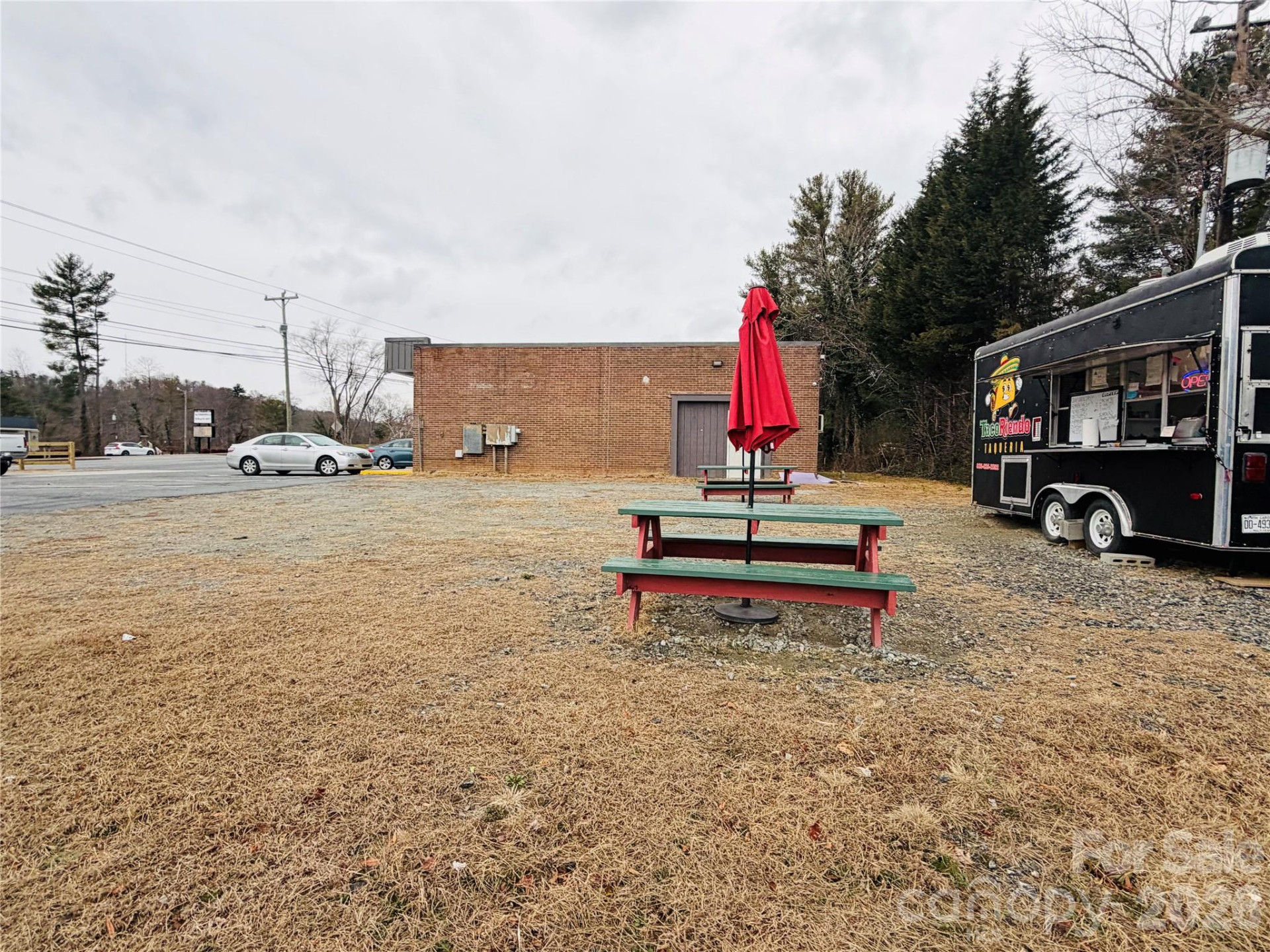 2020 Asheville Highway - Photo 9