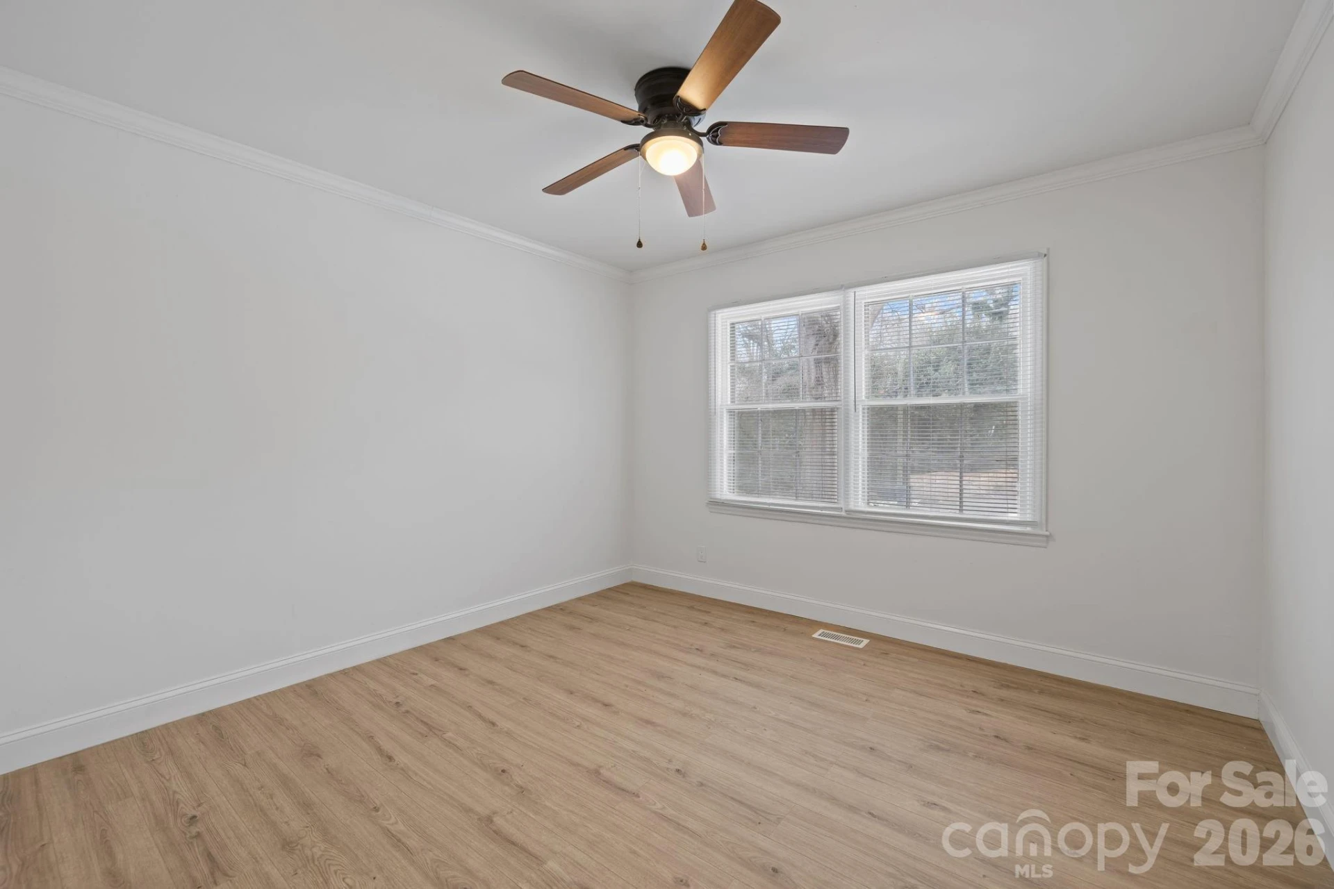 631 Townsend Avenue - Photo 16
