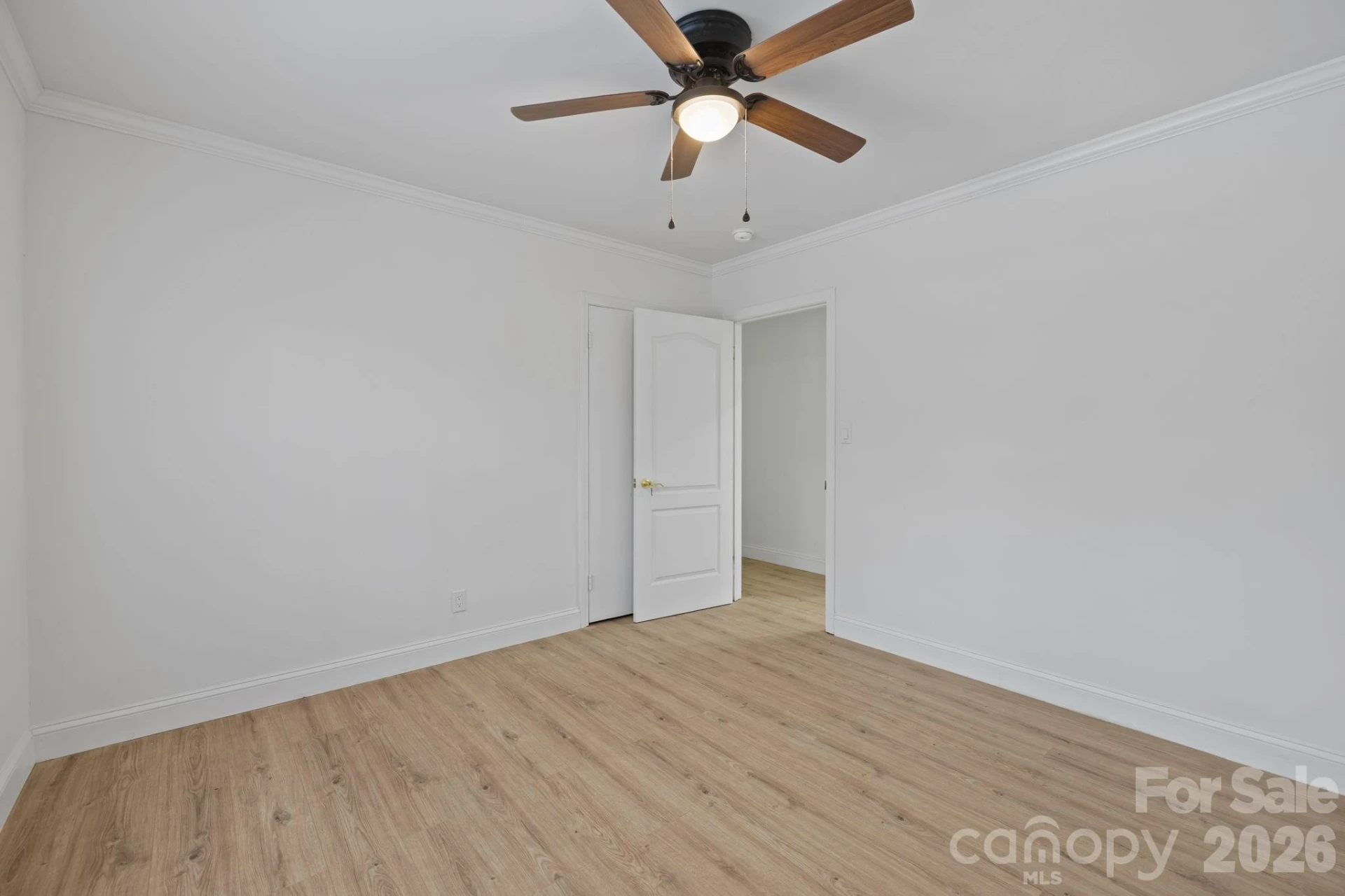 631 Townsend Avenue - Photo 17