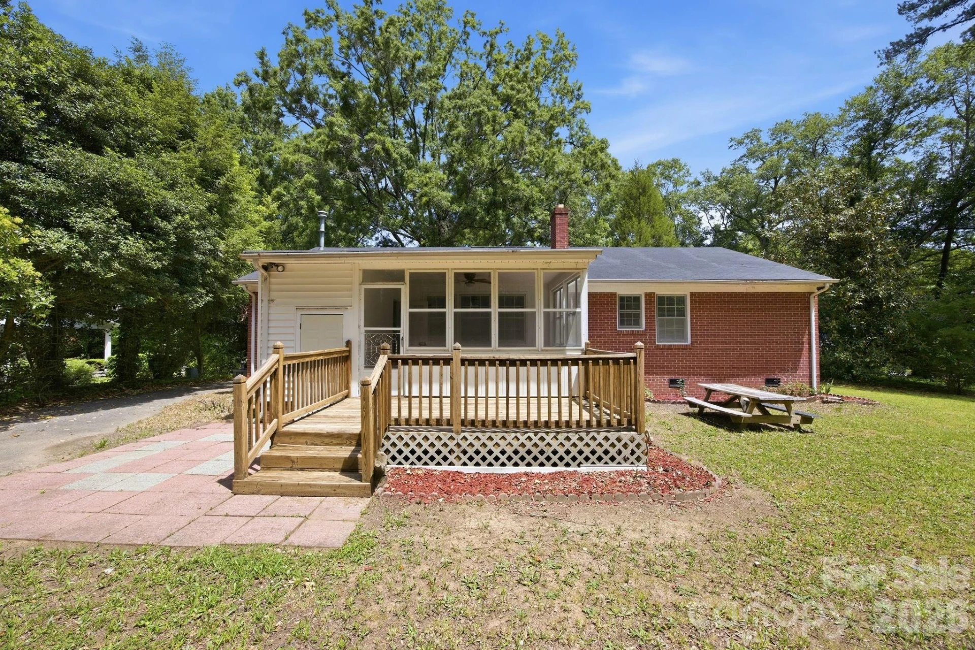 631 Townsend Avenue - Photo 30