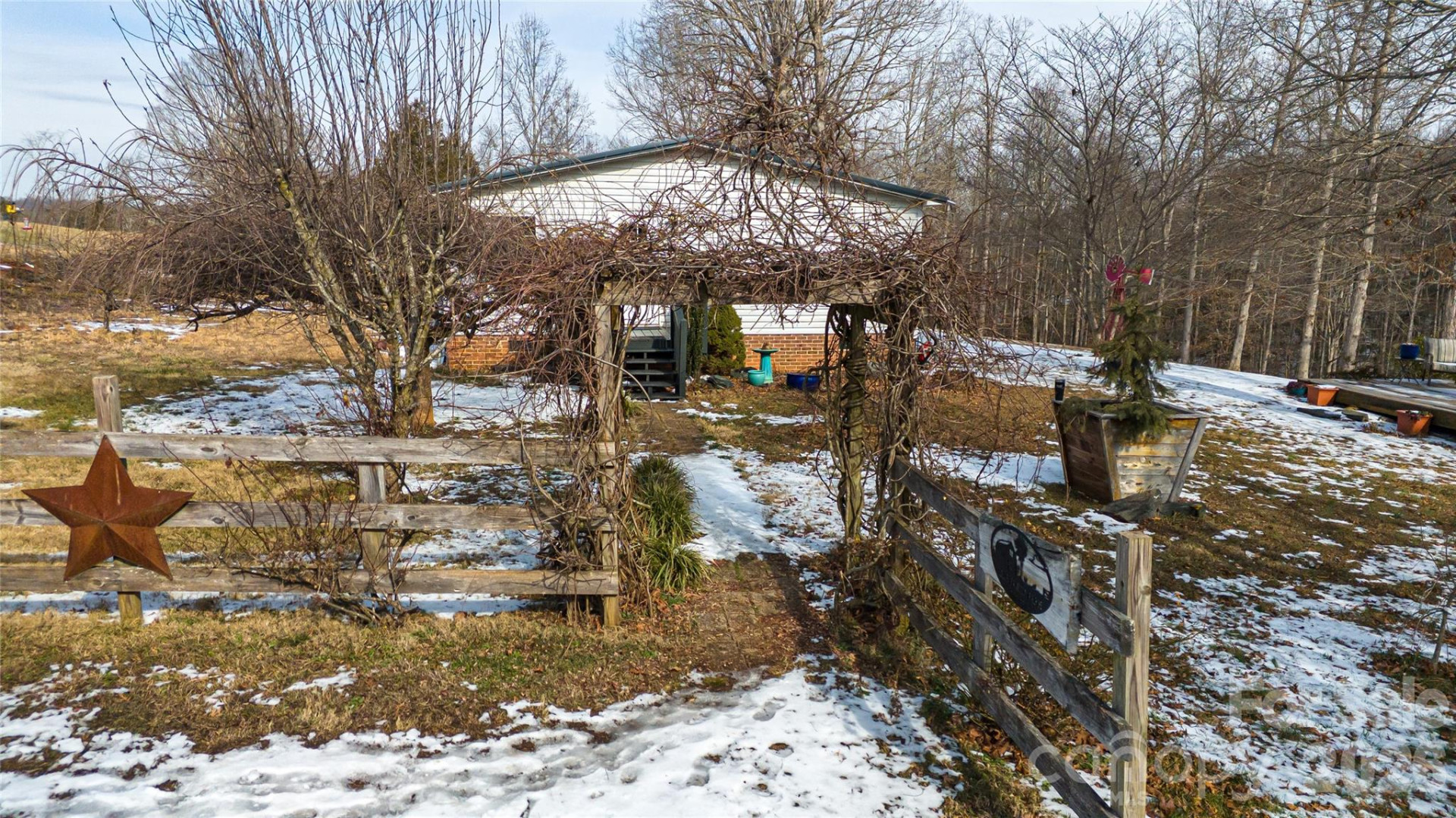 6611 Prysock Avenue - Photo 23