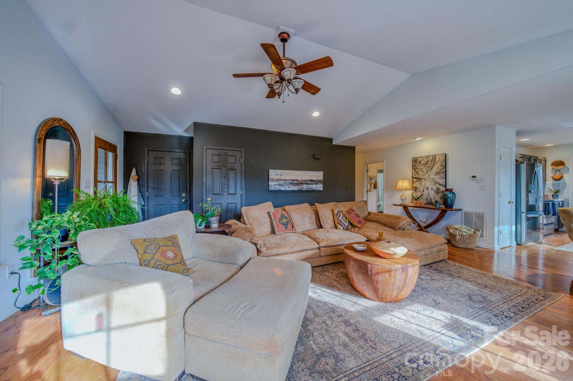 242 Meadow Lane - Photo 2