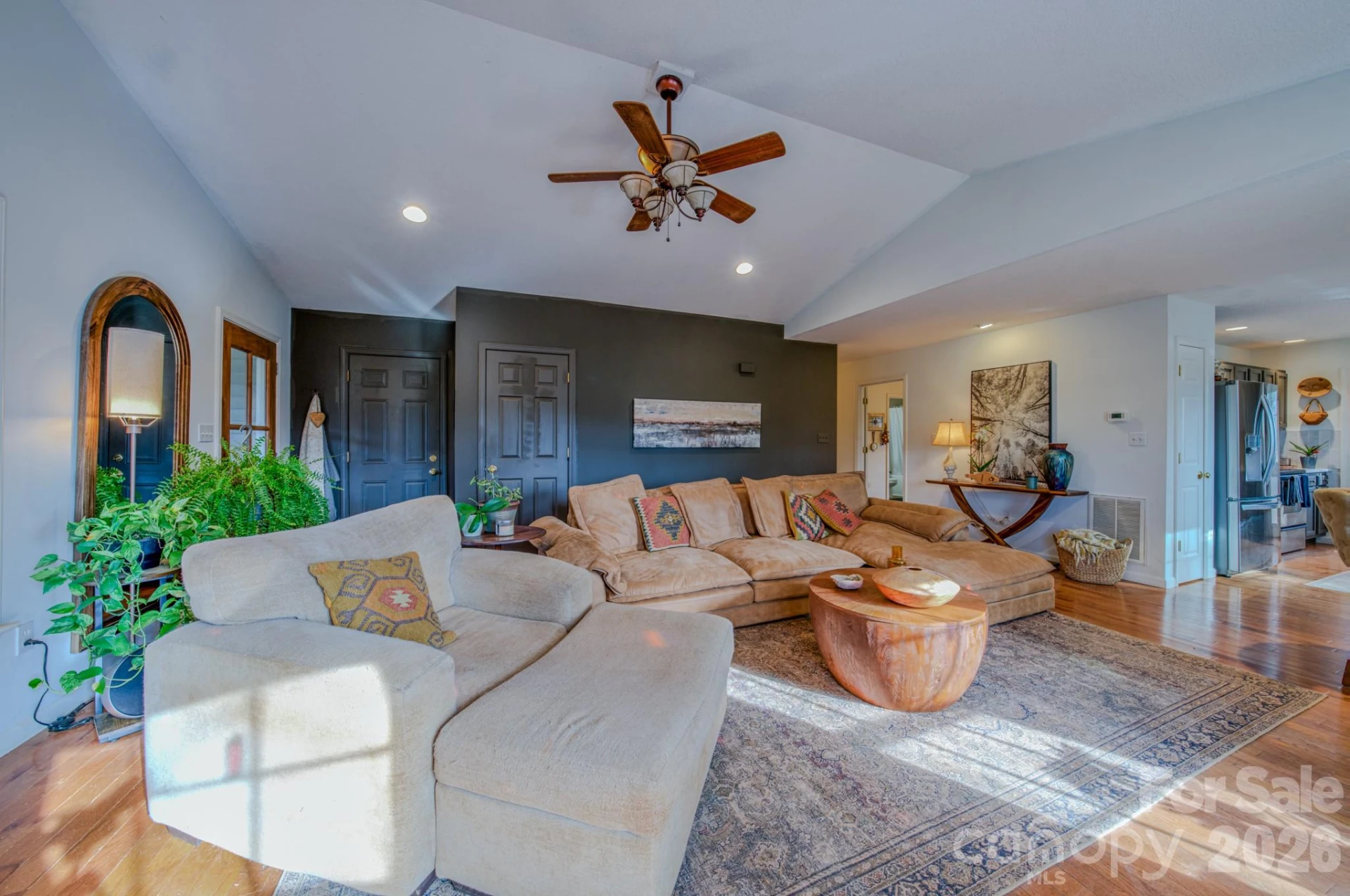 242 Meadow Lane - Photo 2