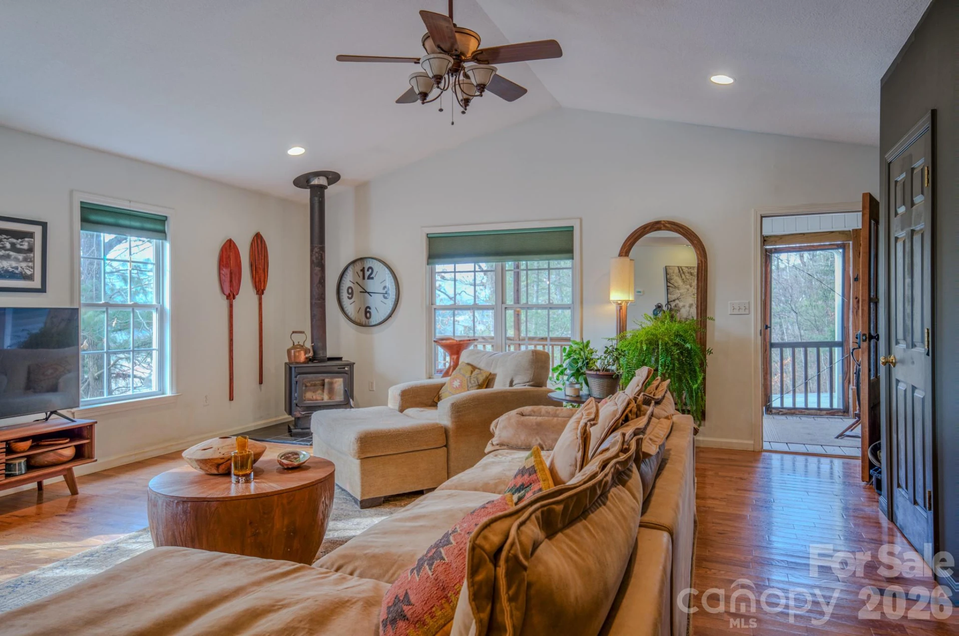 242 Meadow Lane - Photo 3