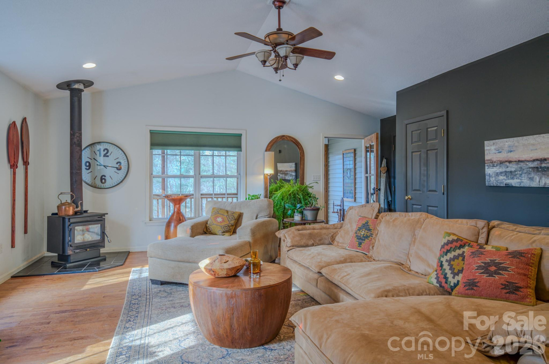 242 Meadow Lane - Photo 4