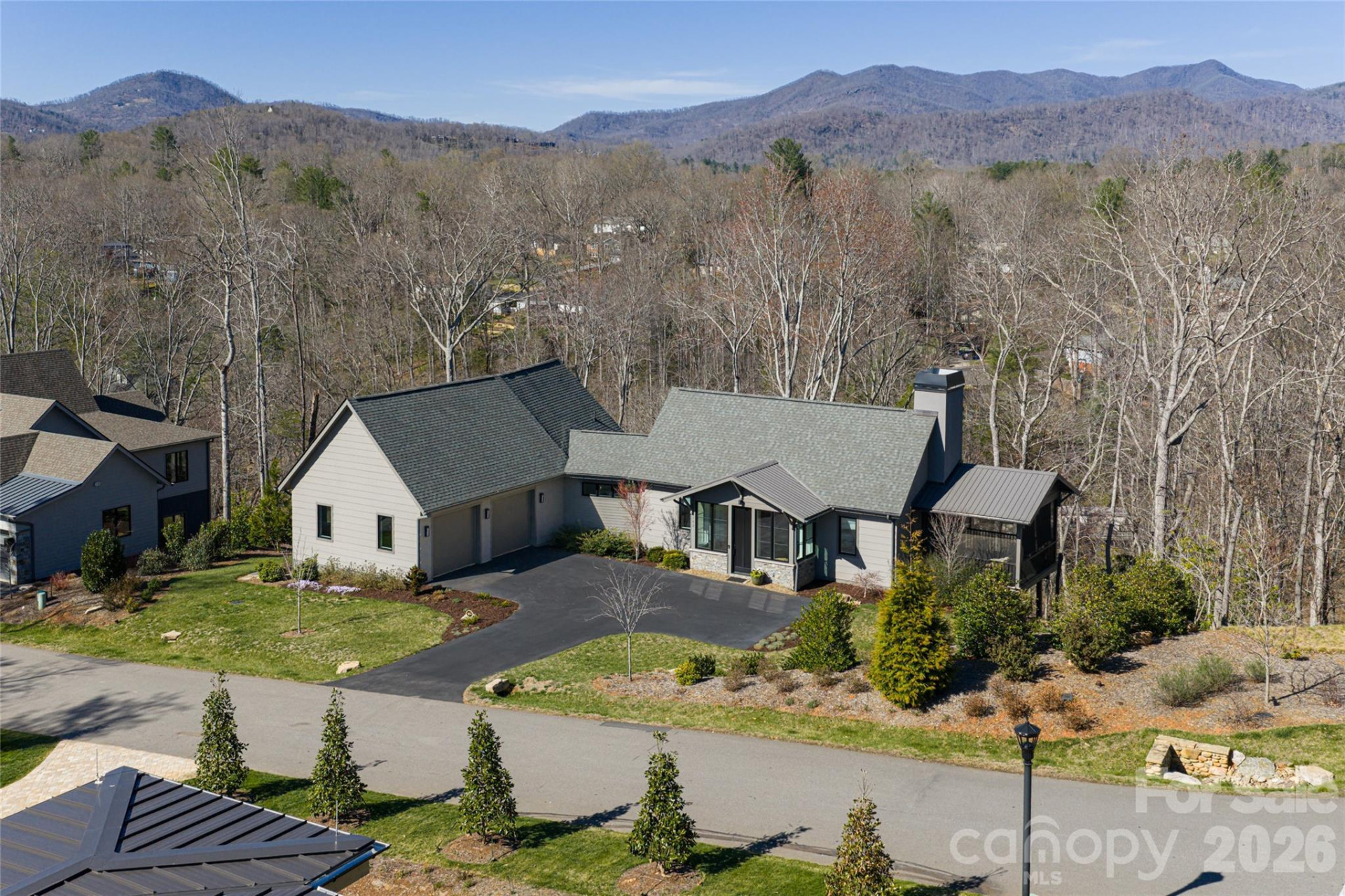 162 Riverbend Forest Drive - Photo 2