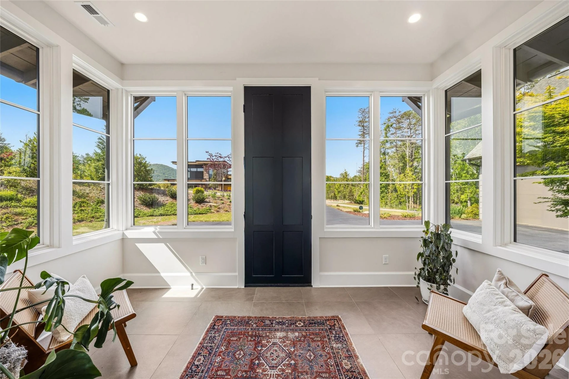 162 Riverbend Forest Drive - Photo 2