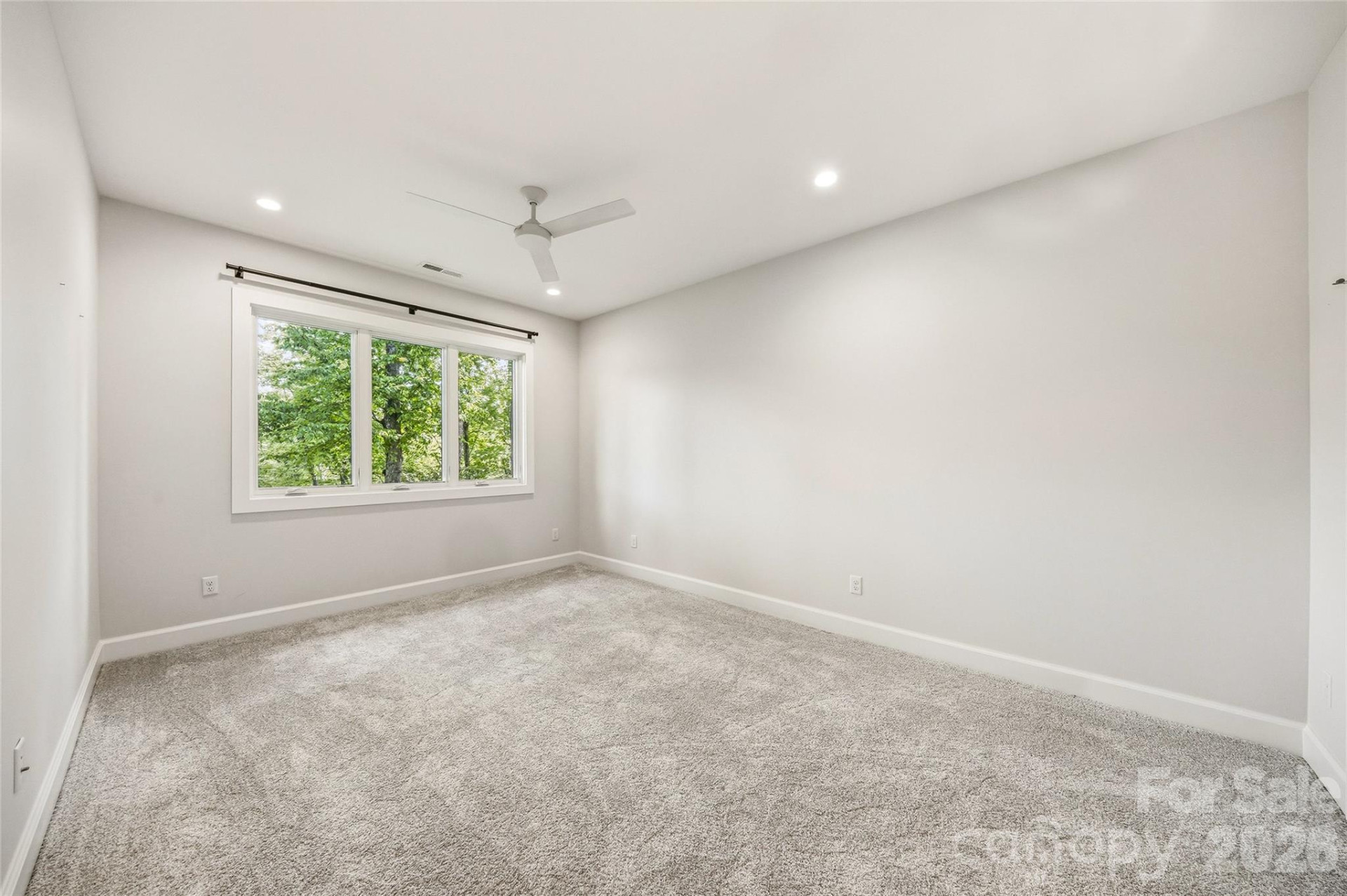 162 Riverbend Forest Drive - Photo 32