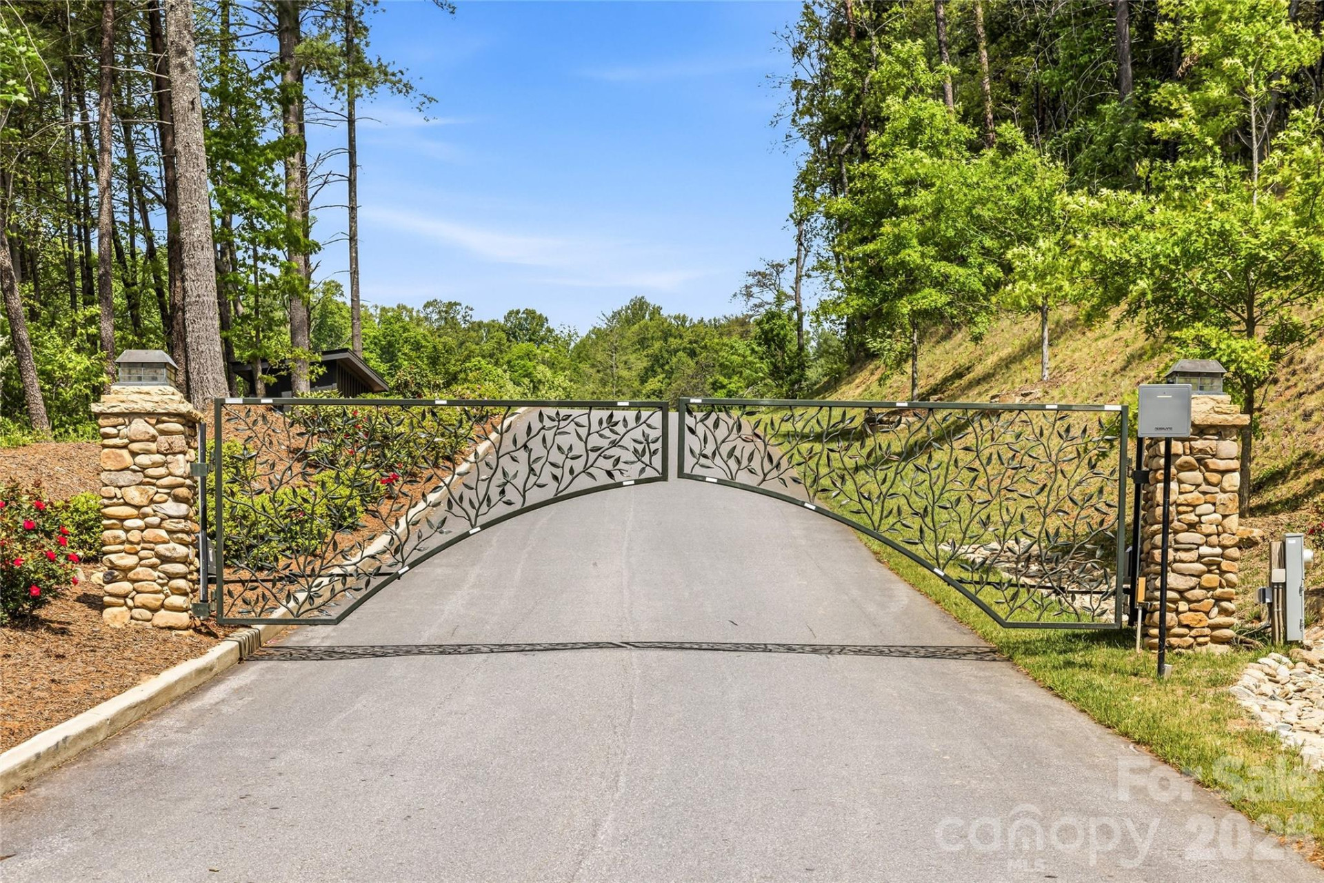 162 Riverbend Forest Drive - Photo 37