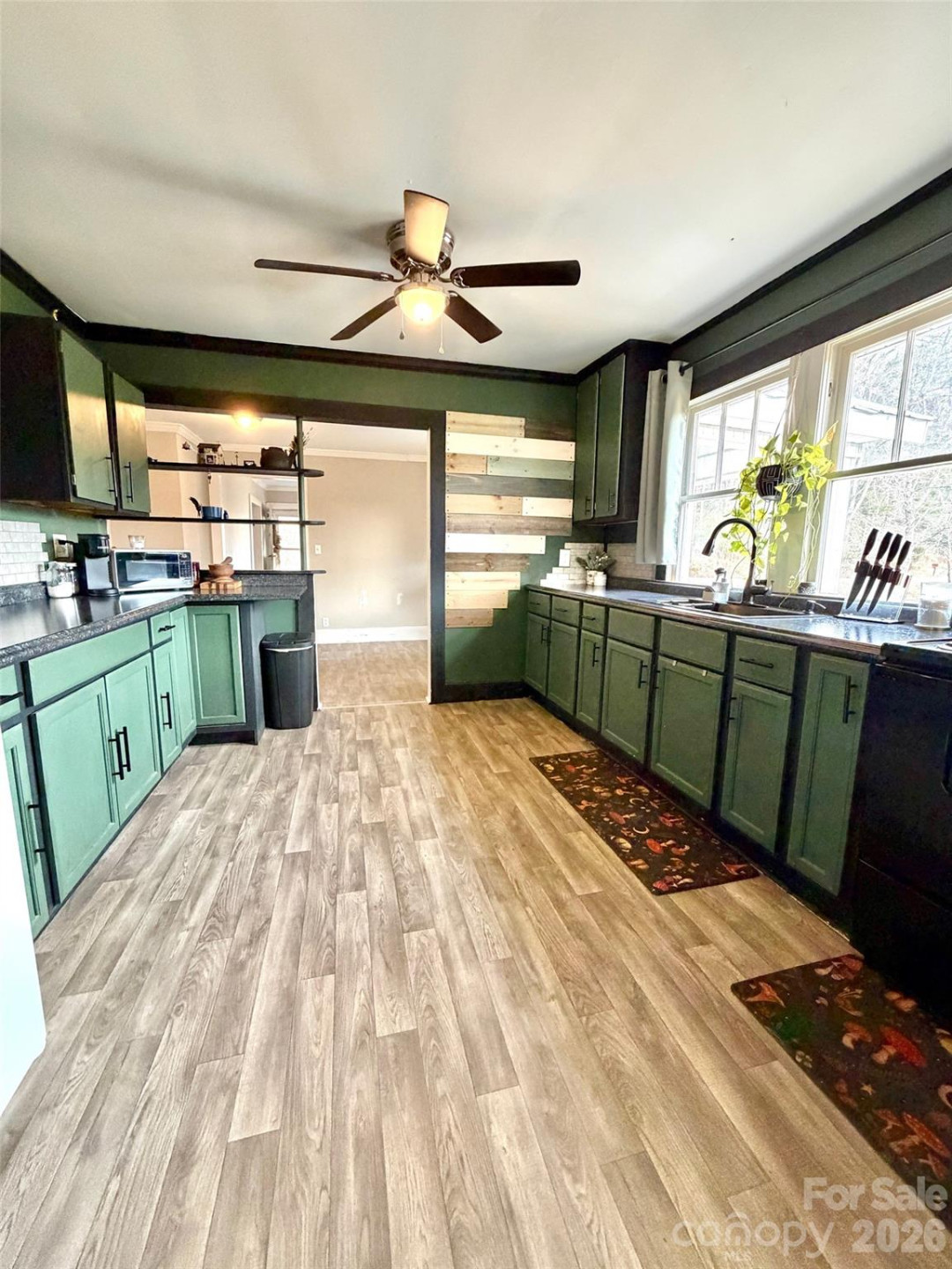 137 Clements Road - Photo 5