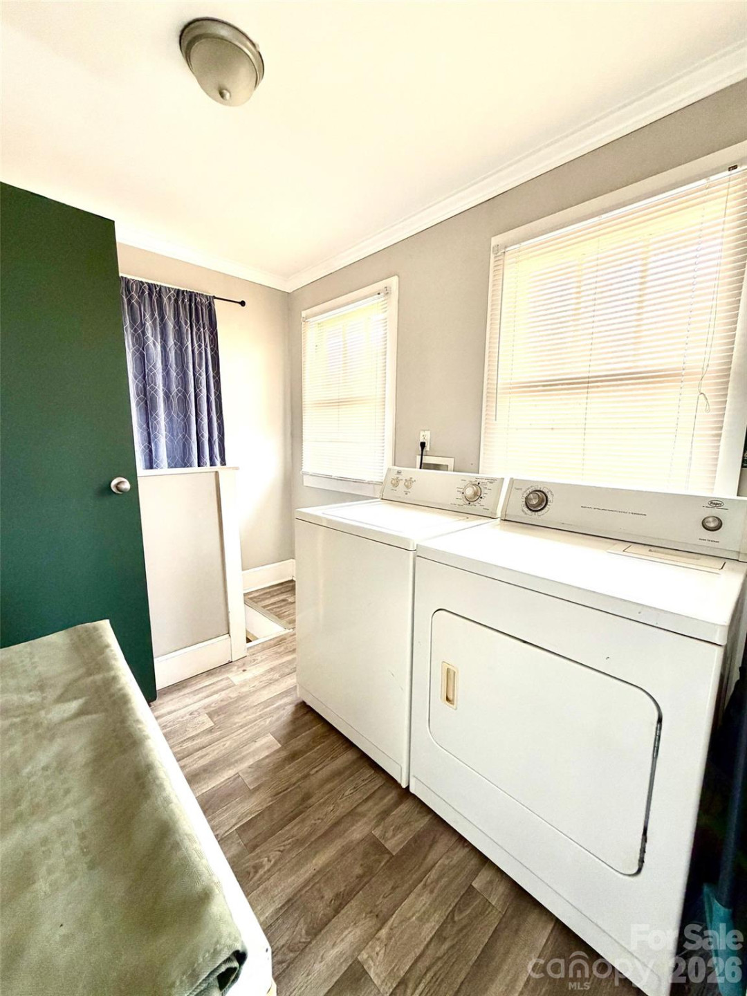 137 Clements Road - Photo 8