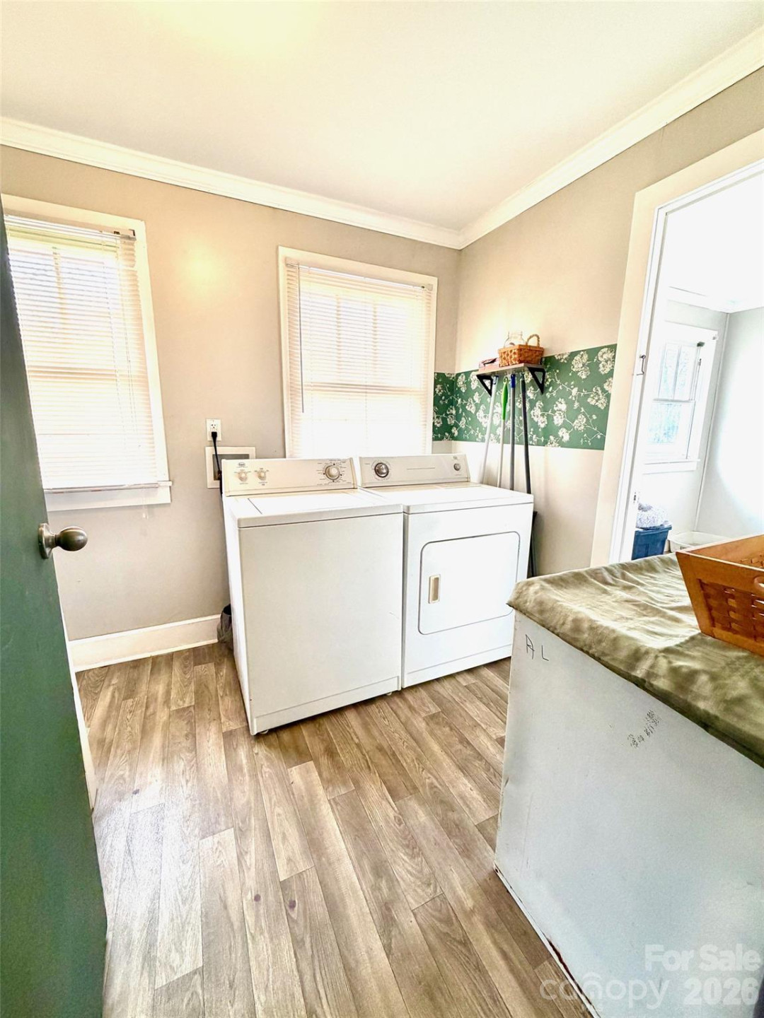 137 Clements Road - Photo 9