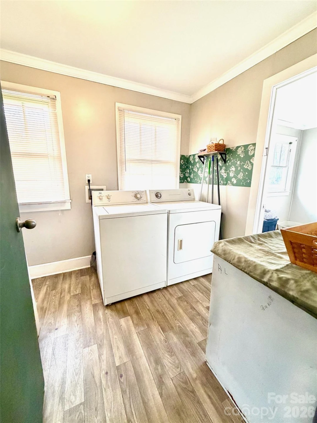 137 Clements Road - Photo 9