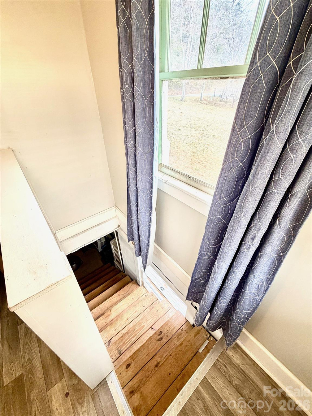 137 Clements Road - Photo 10