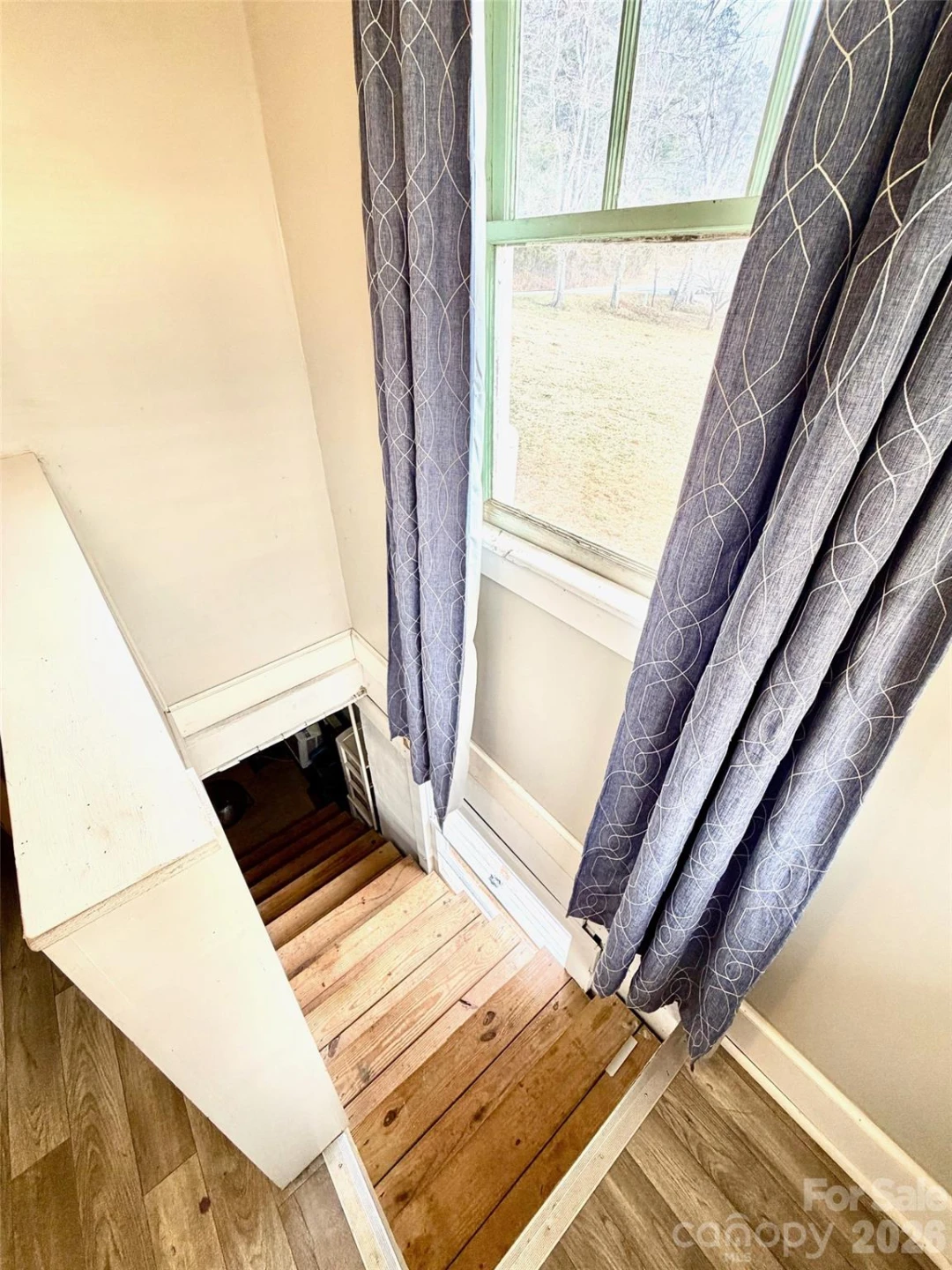 137 Clements Road - Photo 10