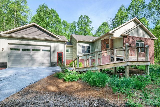 281 Ewbank Road, Etowah, NC, 28729