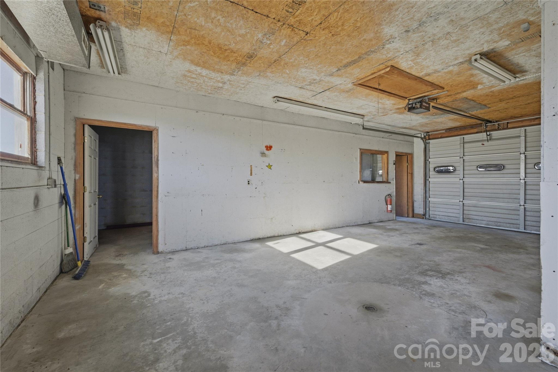115 Linville Street - Photo 2