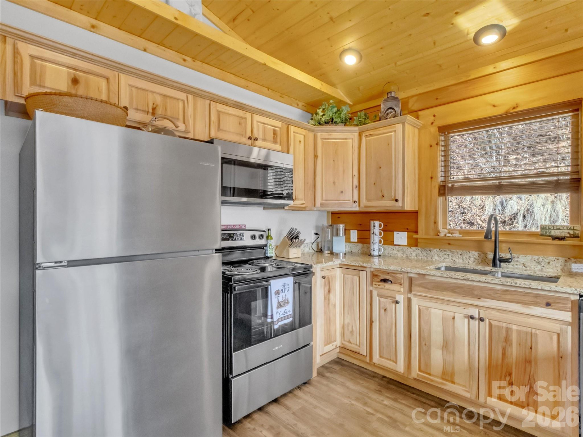 24 Hawthorn Road - Photo 7