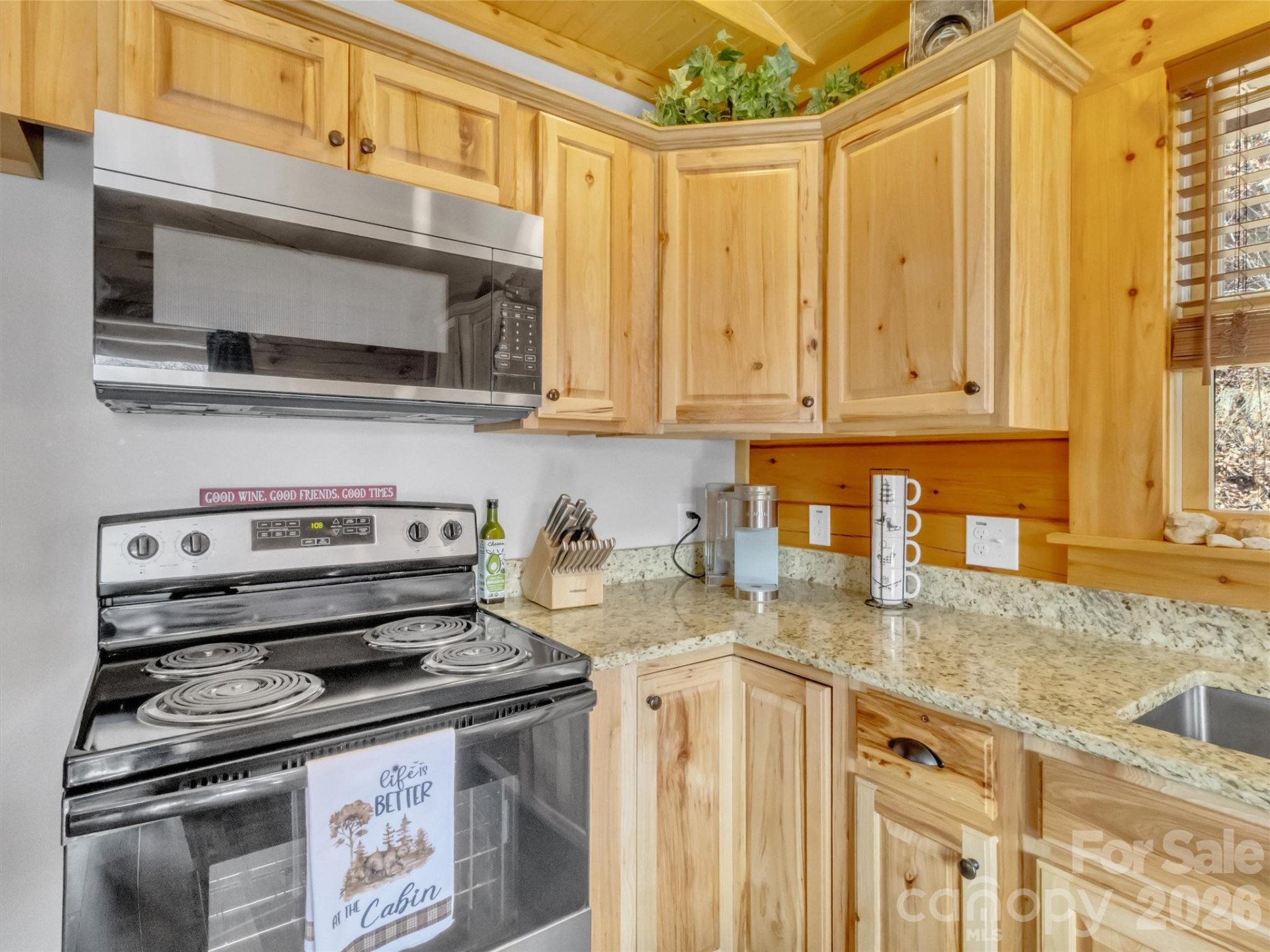 24 Hawthorn Road - Photo 8