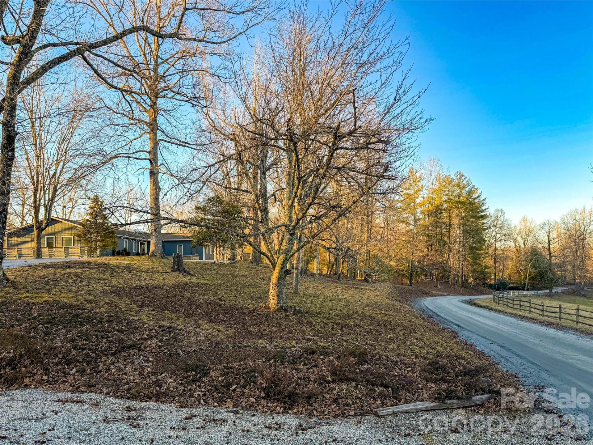 550 River Road - Photo 2
