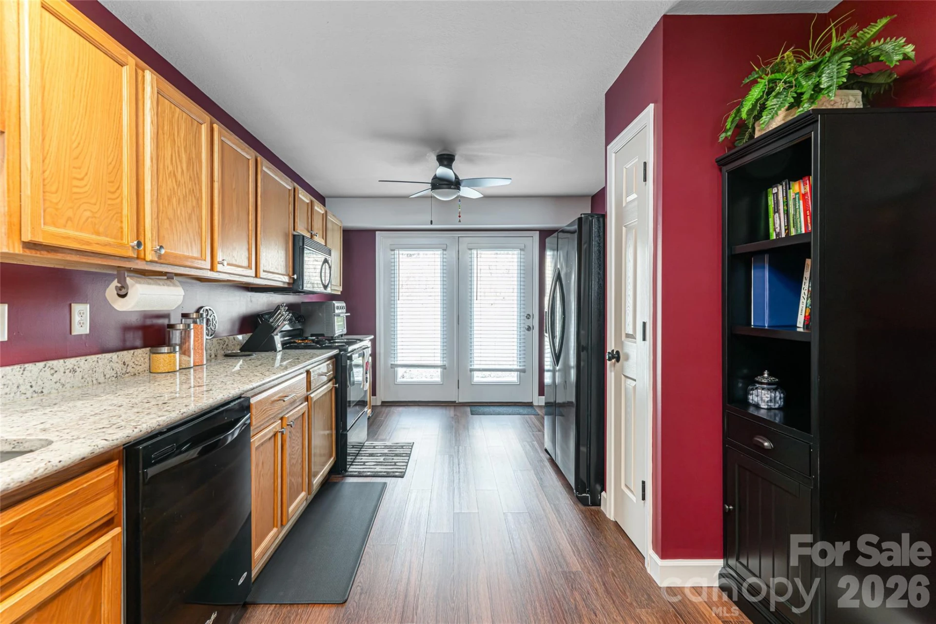92 Wiltshire Circle - Photo 14