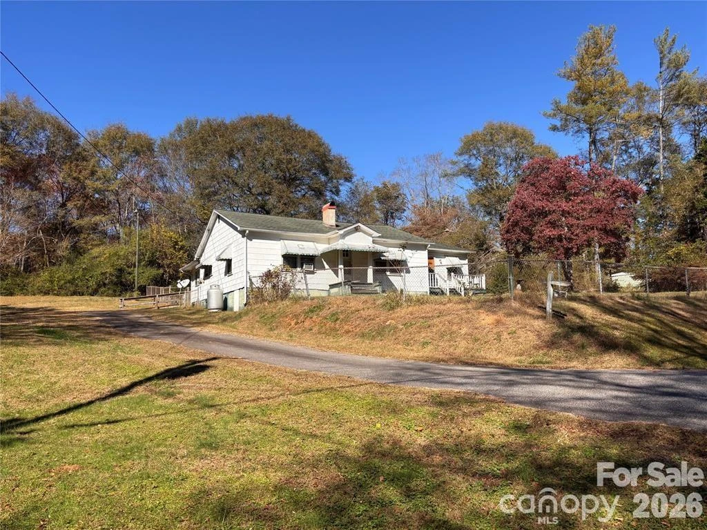 206 Railroad Street