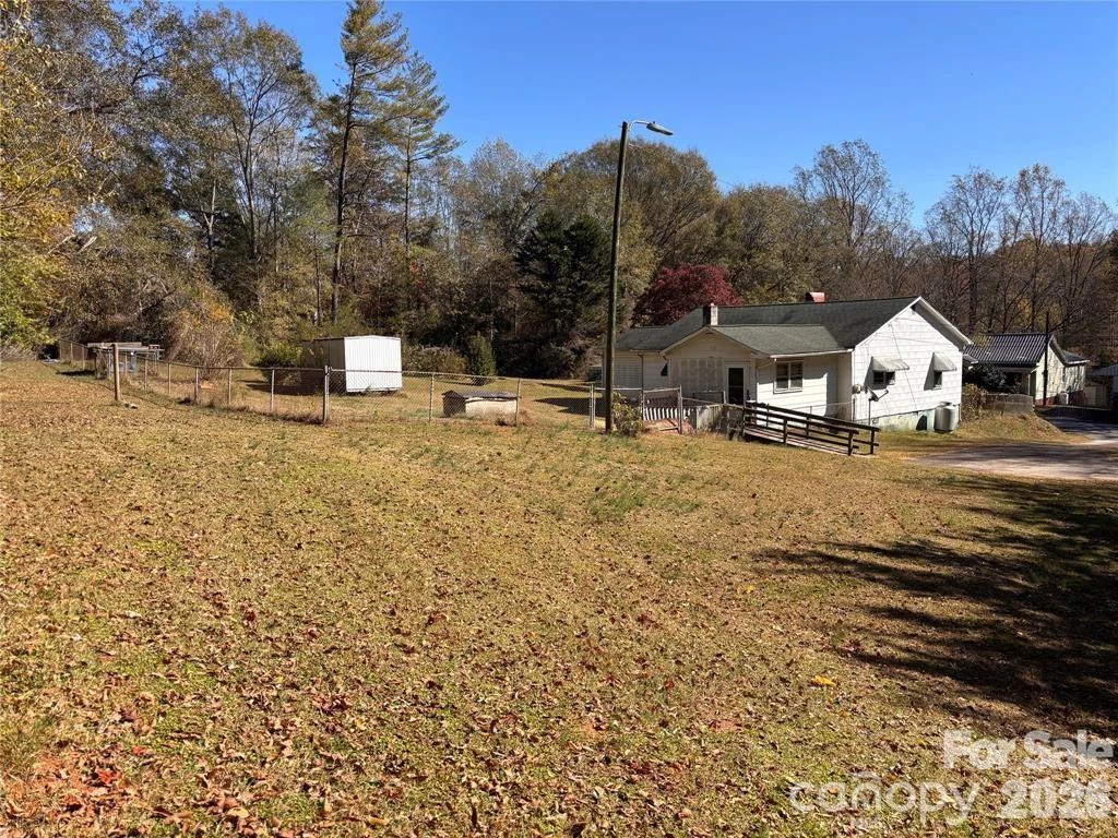 206 Railroad Street - Photo 10