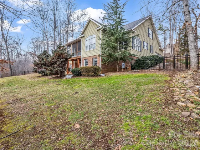 150 William Gilbert Loop